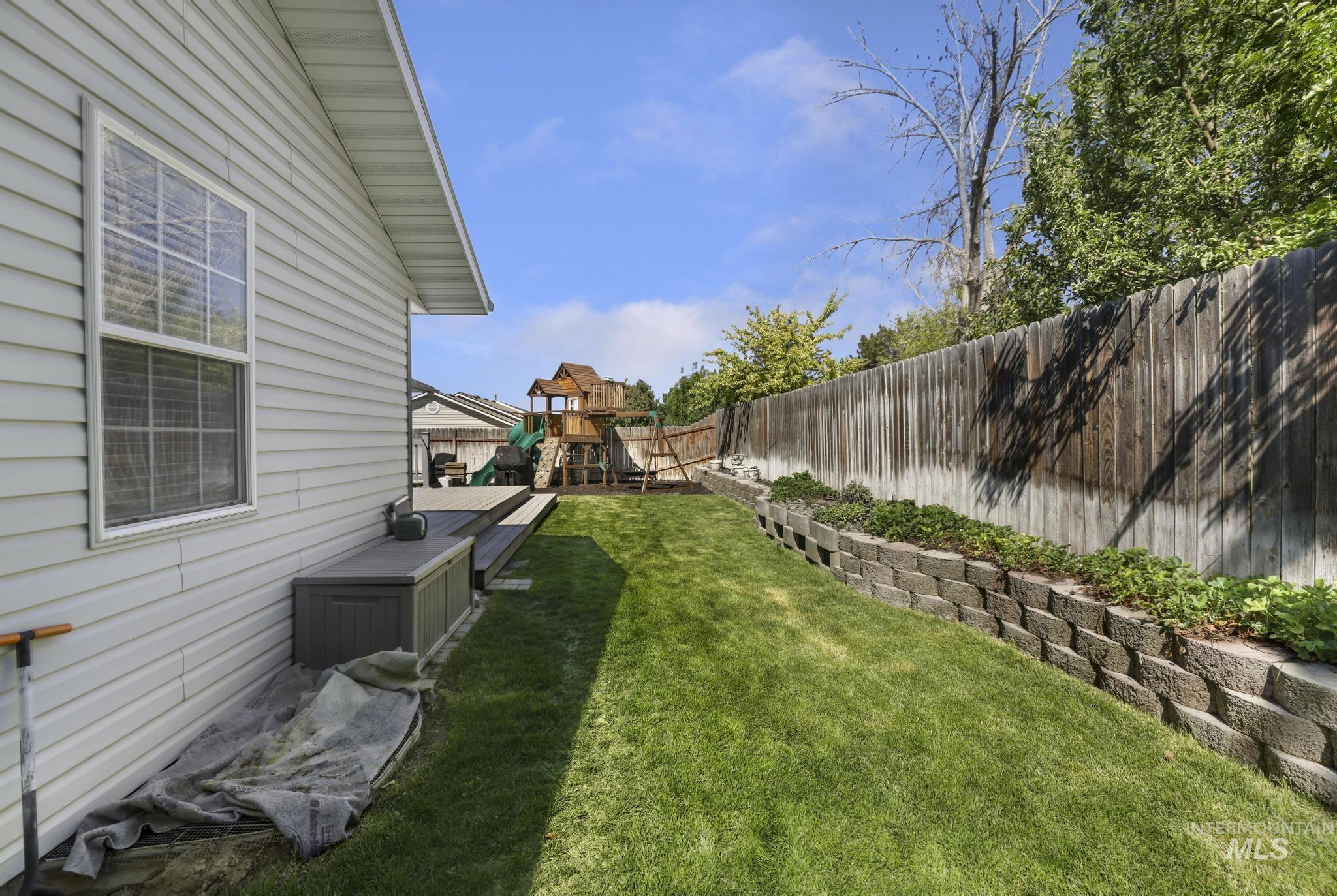 208 Diamond Dr., Kimberly, Idaho 83341, 5 Bedrooms, 2 Bathrooms, Residential For Sale, Price $559,900, 98986809