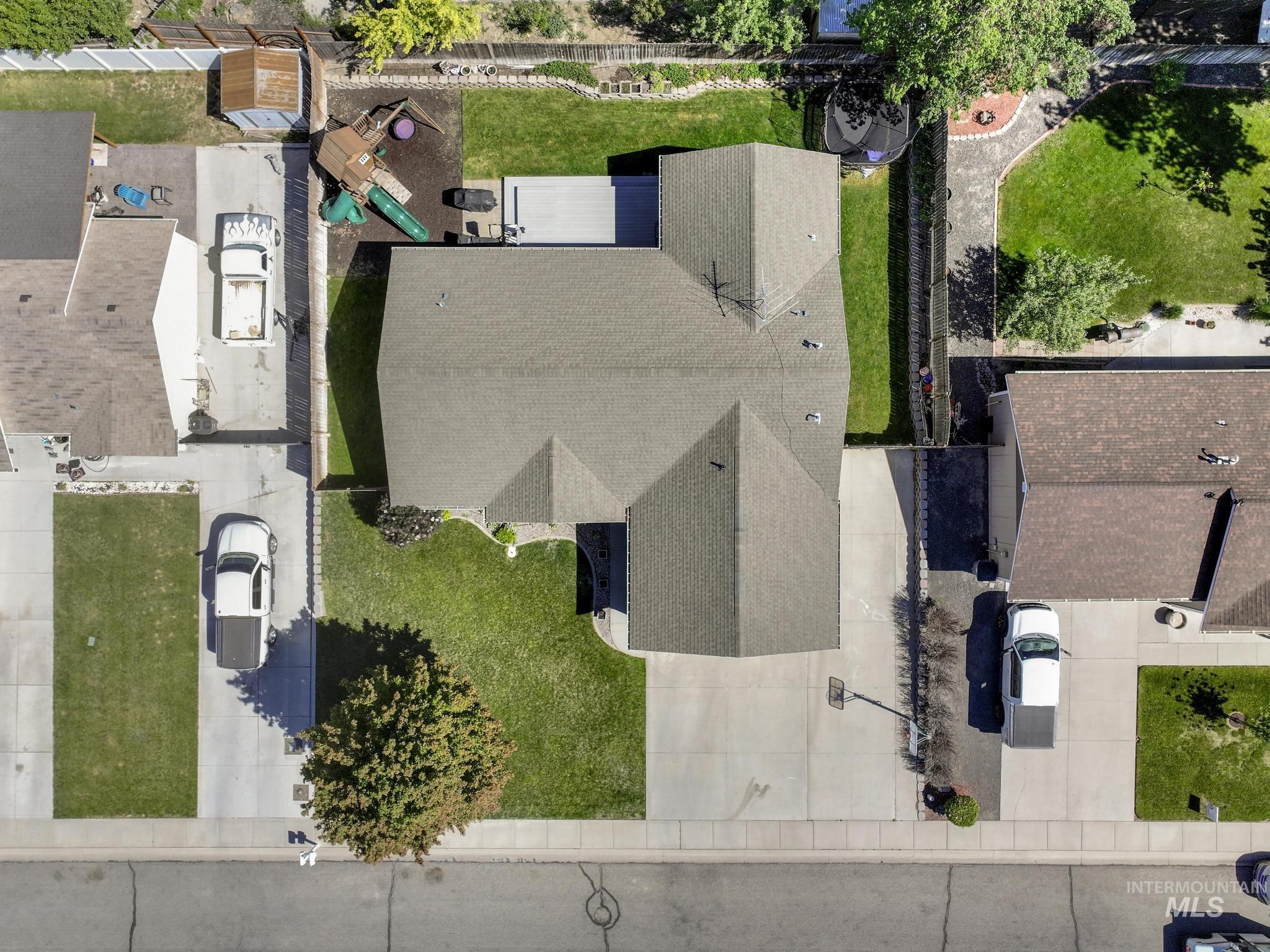 208 Diamond Dr., Kimberly, Idaho 83341, 5 Bedrooms, 2 Bathrooms, Residential For Sale, Price $559,900, 98986809