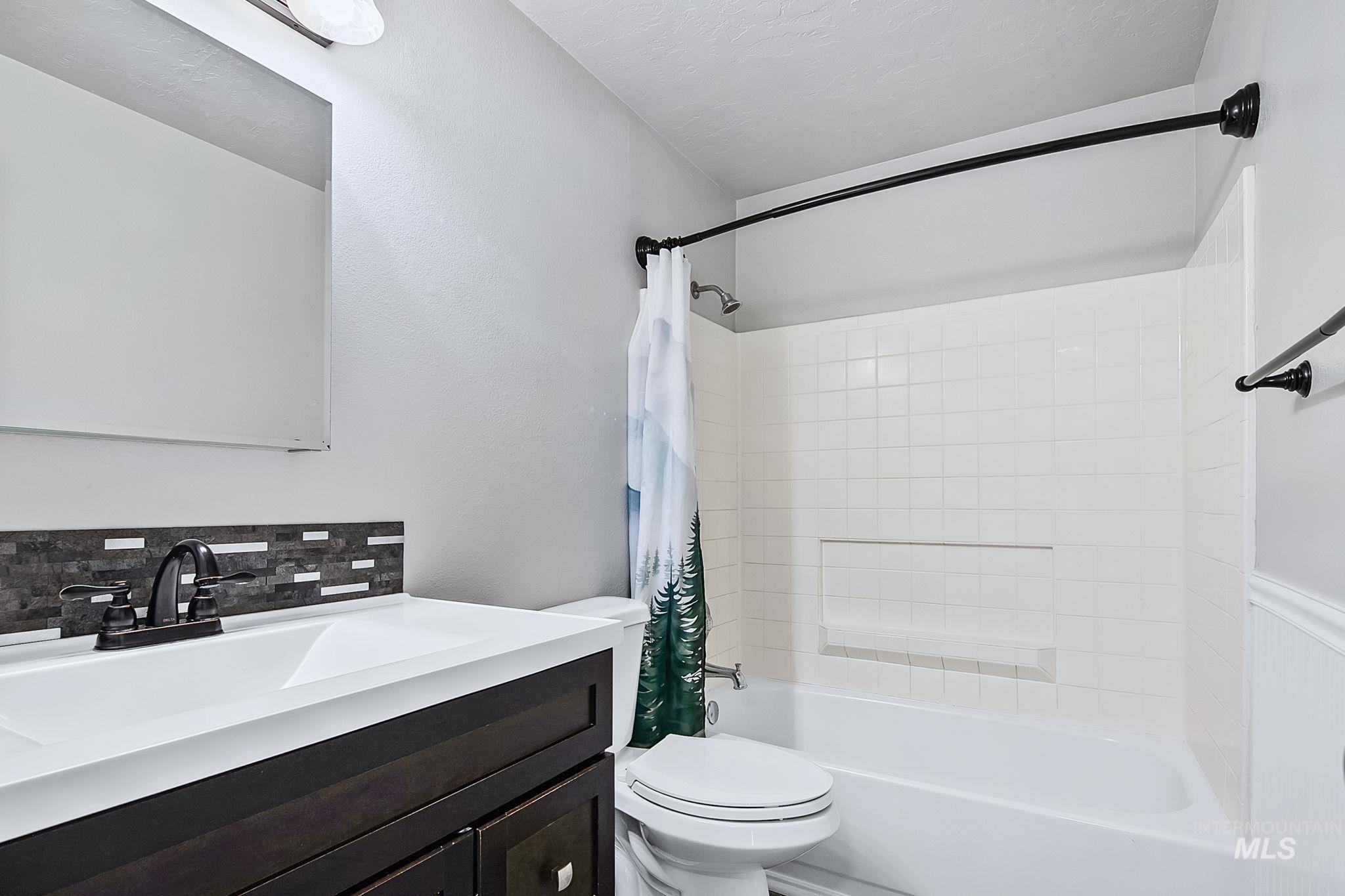 9538 W Albany Drive, Boise, Idaho 83704, 2 Bedrooms, 1 Bathroom, Residential For Sale, Price $359,900,MLS 98986810