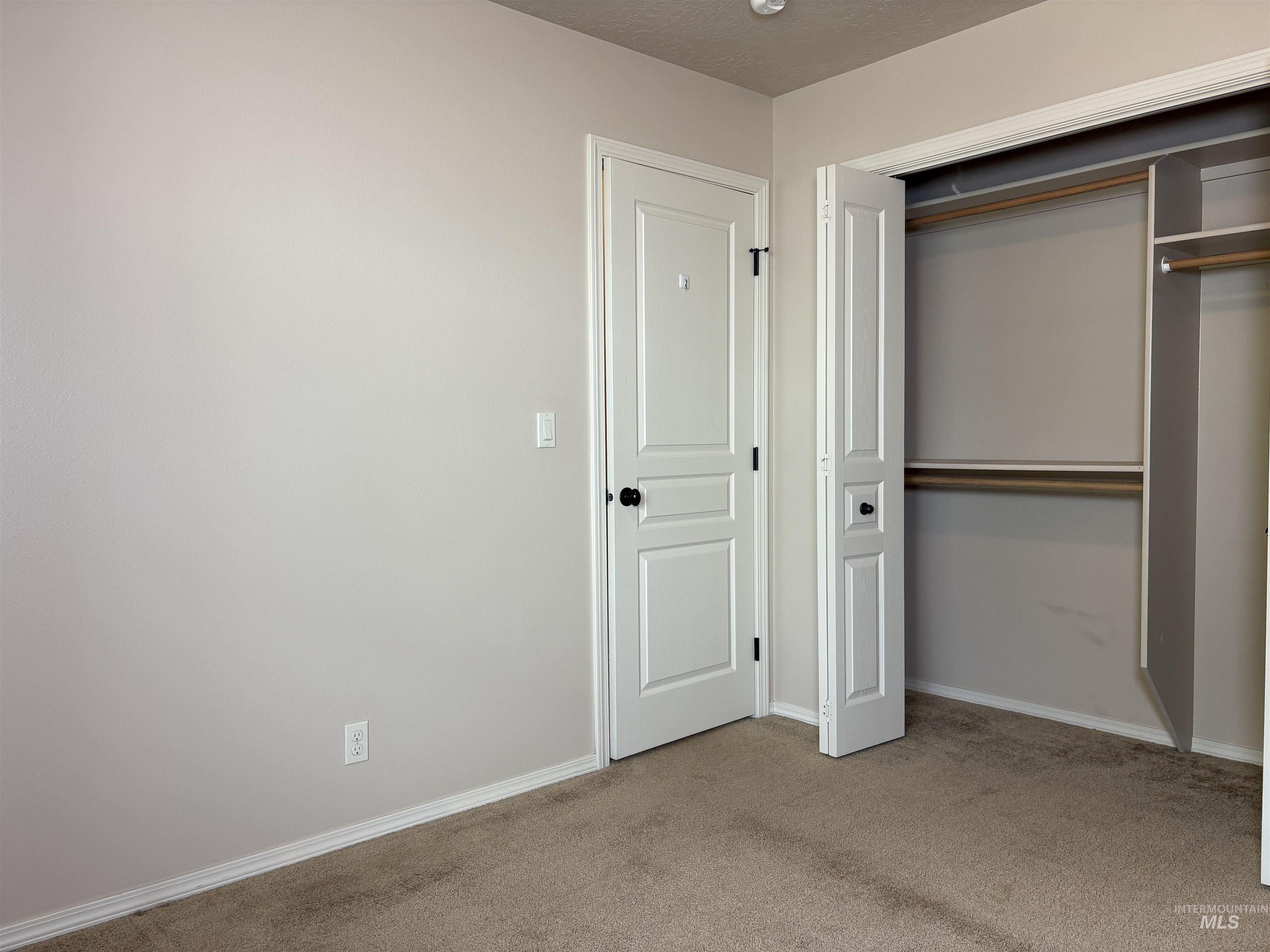 7592 W Baron, Boise, Idaho 83714, 3 Bedrooms, 2 Bathrooms, Residential For Sale, Price $485,000,MLS 98986811