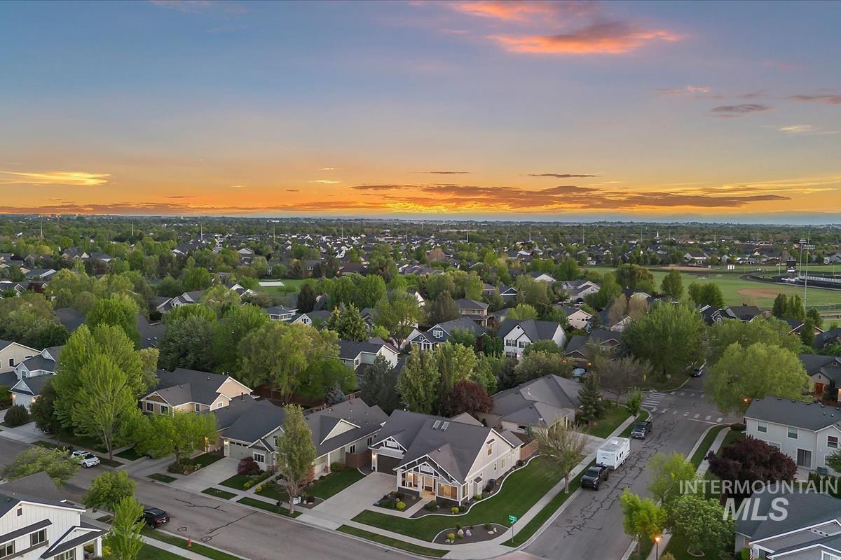 863 W Colbert St, Meridian, Idaho 83646, 3 Bedrooms, 2.5 Bathrooms, Residential For Sale, Price $624,900,MLS 98986812