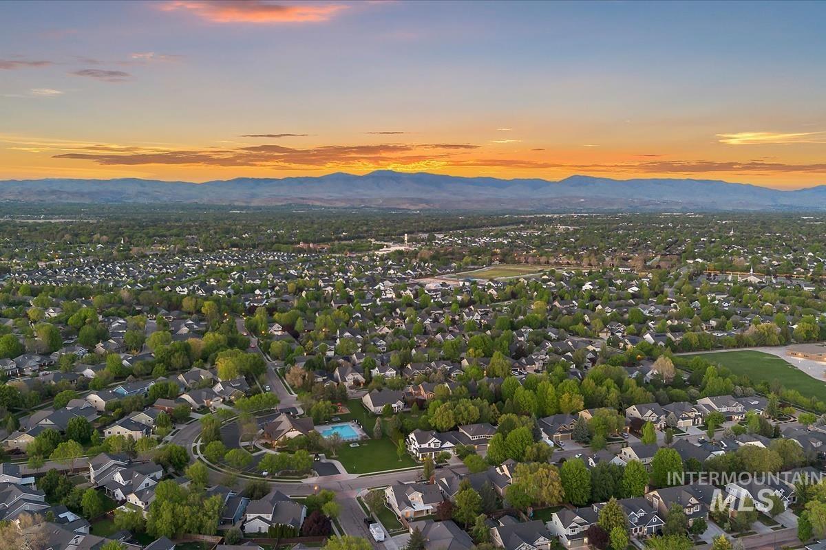 863 W Colbert St, Meridian, Idaho 83646, 3 Bedrooms, 2.5 Bathrooms, Residential For Sale, Price $624,900,MLS 98986812