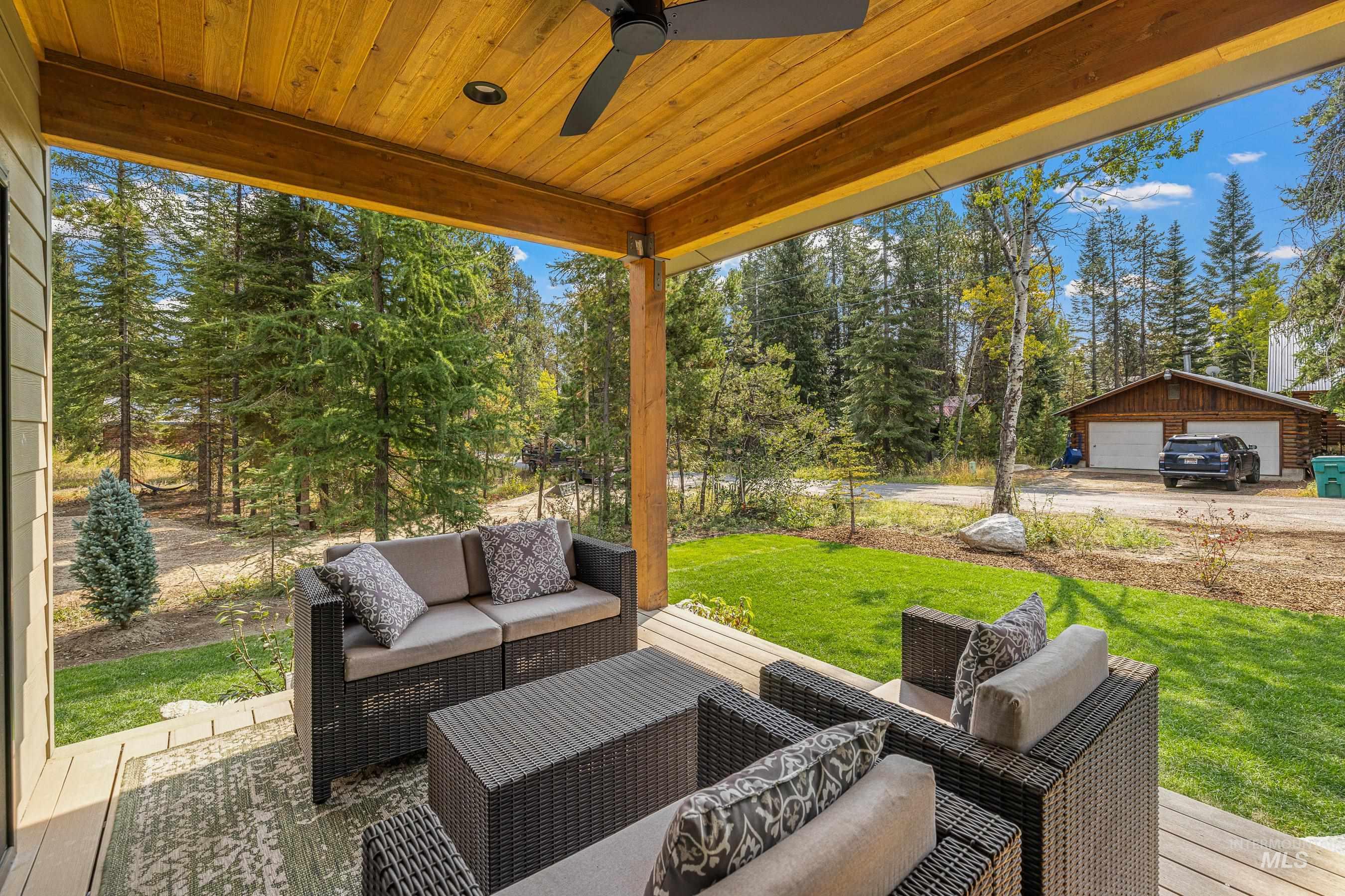 12850 Aurora Drive, Donnelly, Idaho 83615, 3 Bedrooms, 2.5 Bathrooms, Residential For Sale, Price $989,000,MLS 98986814