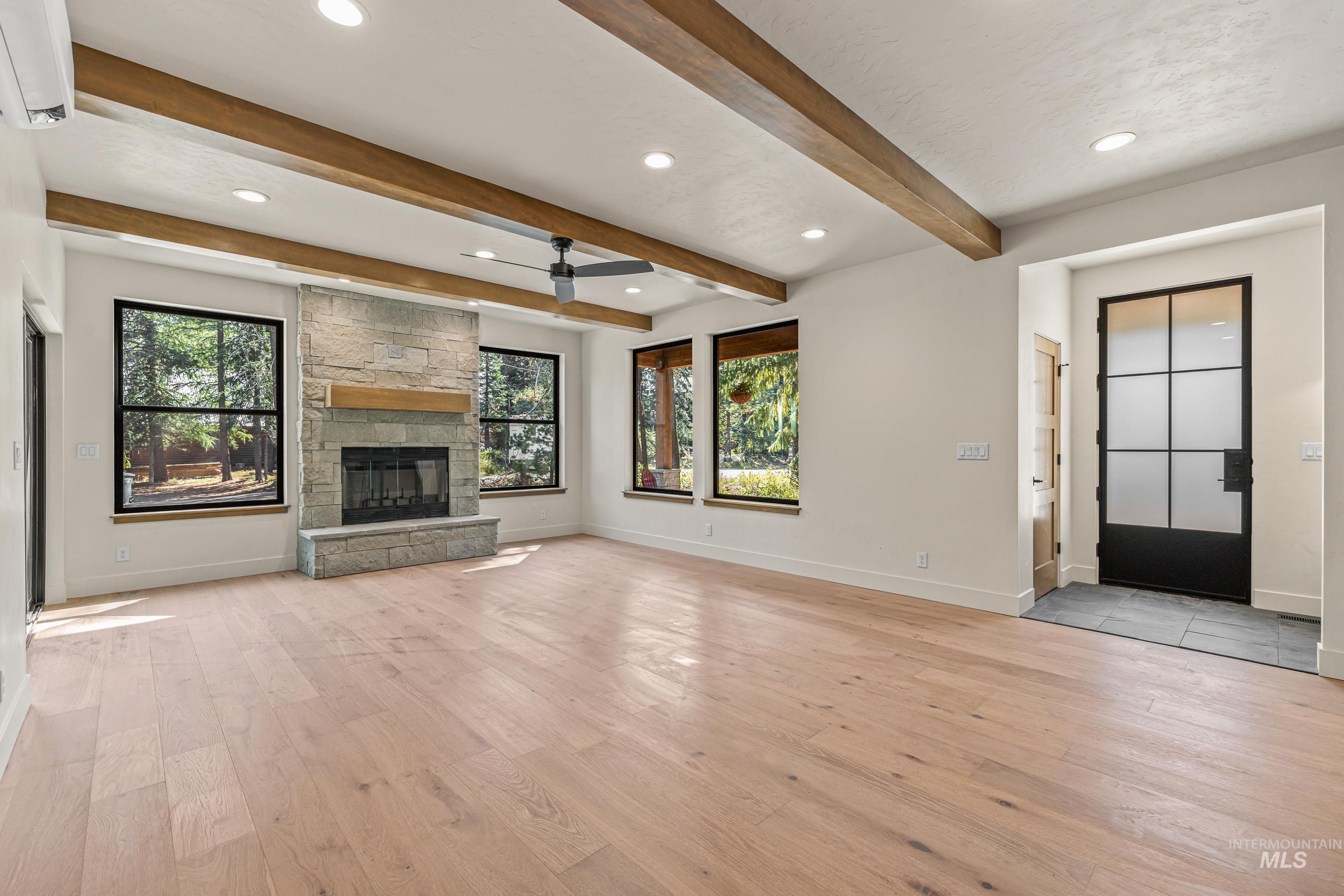 12850 Aurora Drive, Donnelly, Idaho 83615, 3 Bedrooms, 2.5 Bathrooms, Residential For Sale, Price $989,000,MLS 98986814