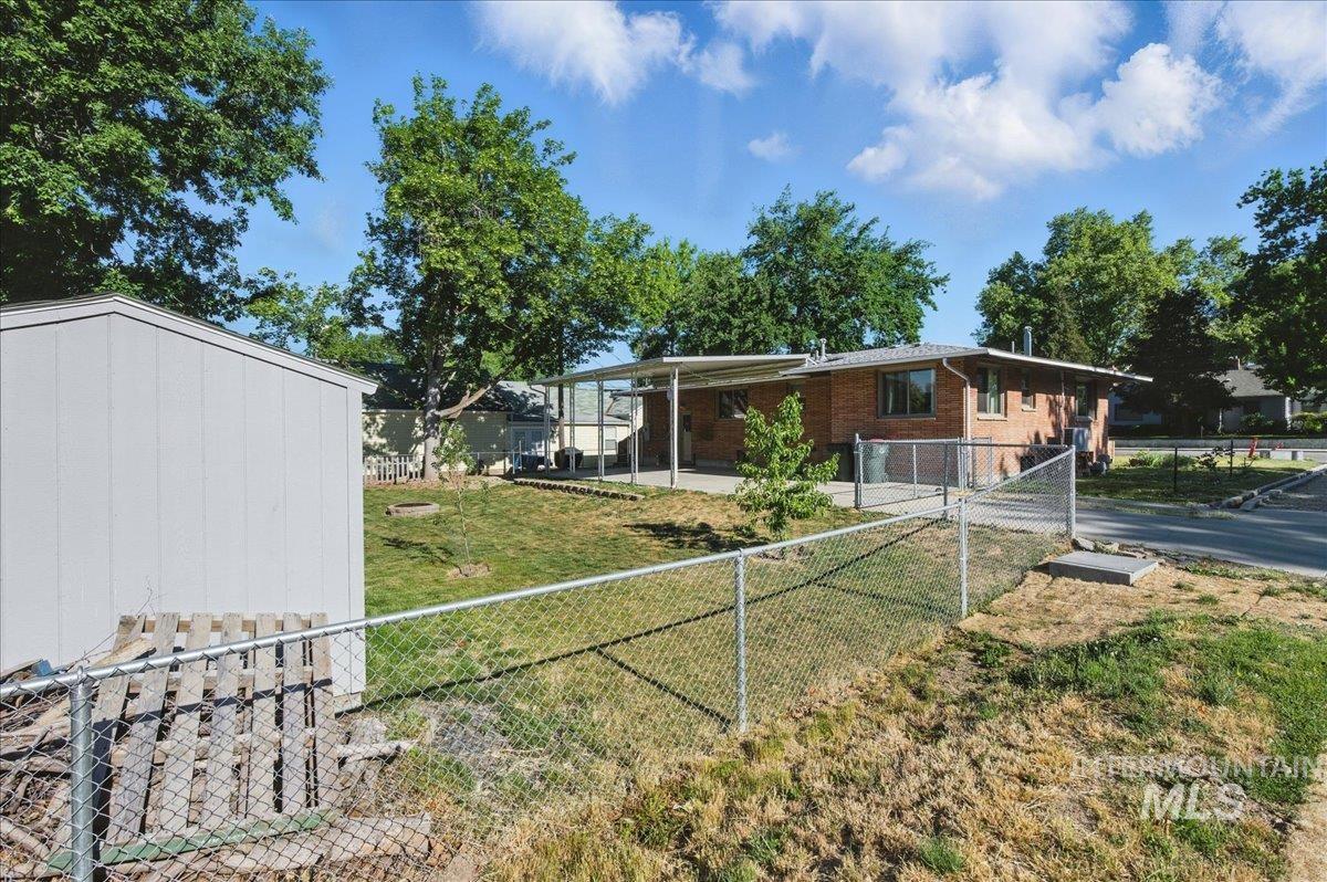 303 W Pine Ave, Meridian, Idaho 83642, 4 Bedrooms, 2 Bathrooms, Residential For Sale, Price $470,000,MLS 98986816