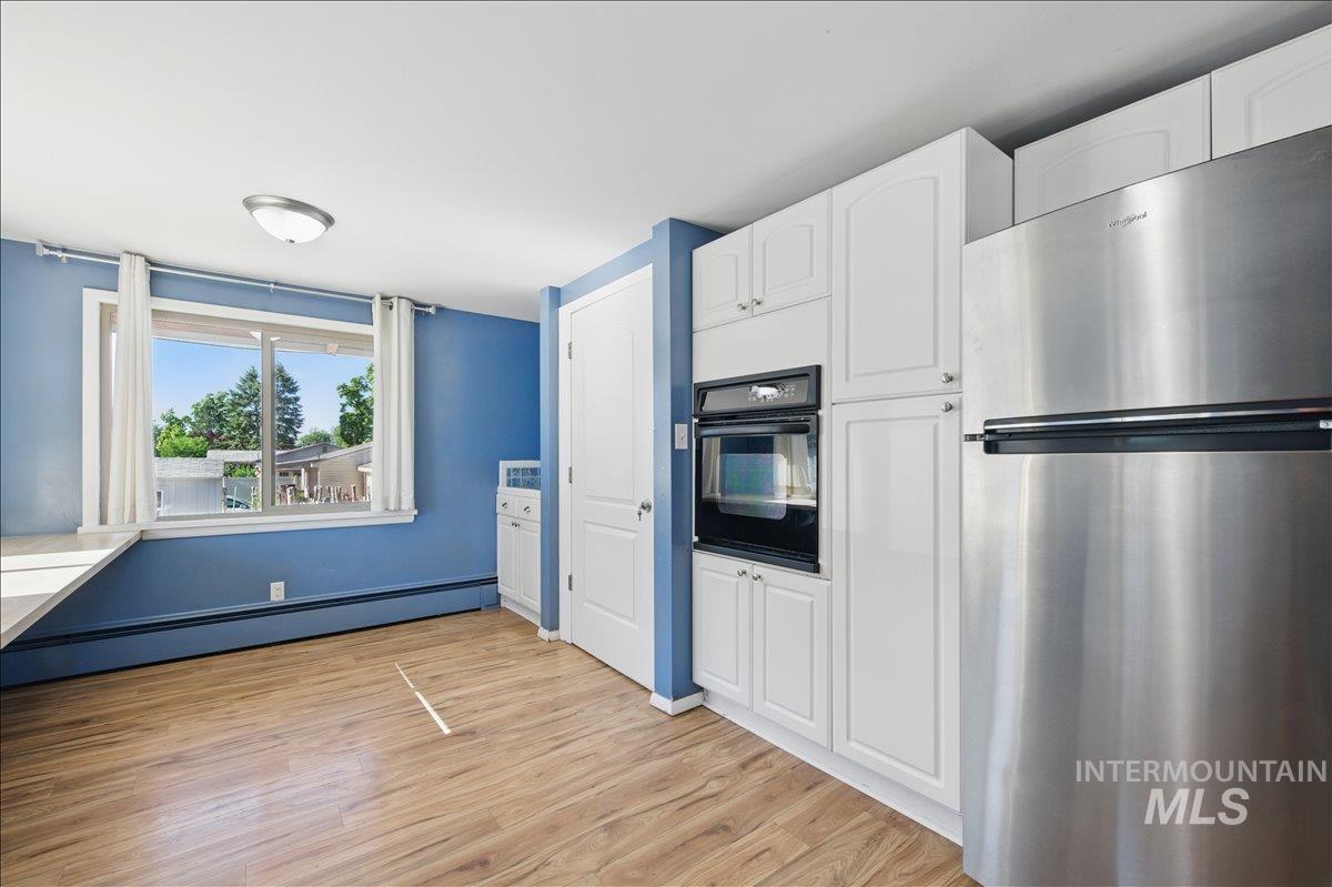 303 W Pine Ave, Meridian, Idaho 83642, 4 Bedrooms, 2 Bathrooms, Residential For Sale, Price $470,000,MLS 98986816