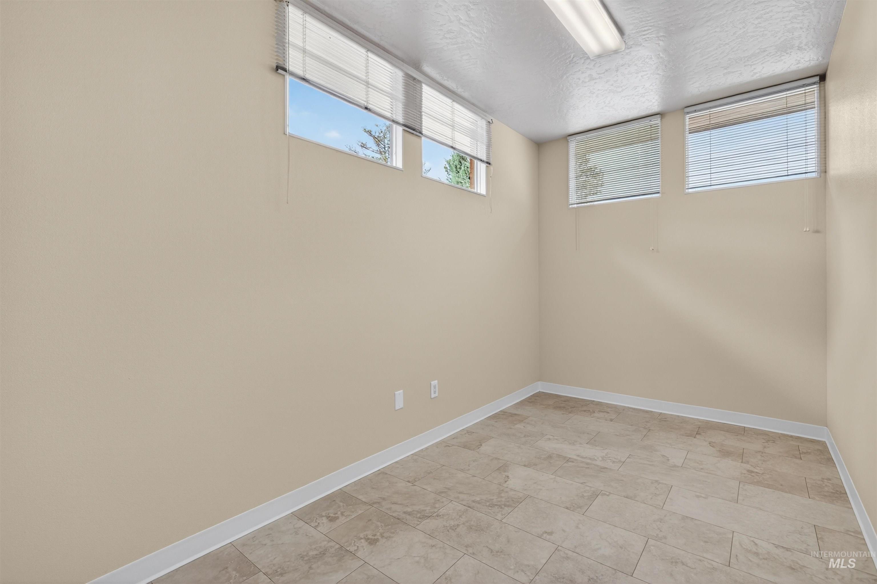 619 Diagonal Street, Clarkston, Washington 99403, Business/Commercial For Sale, Price $600,000,MLS 98986818
