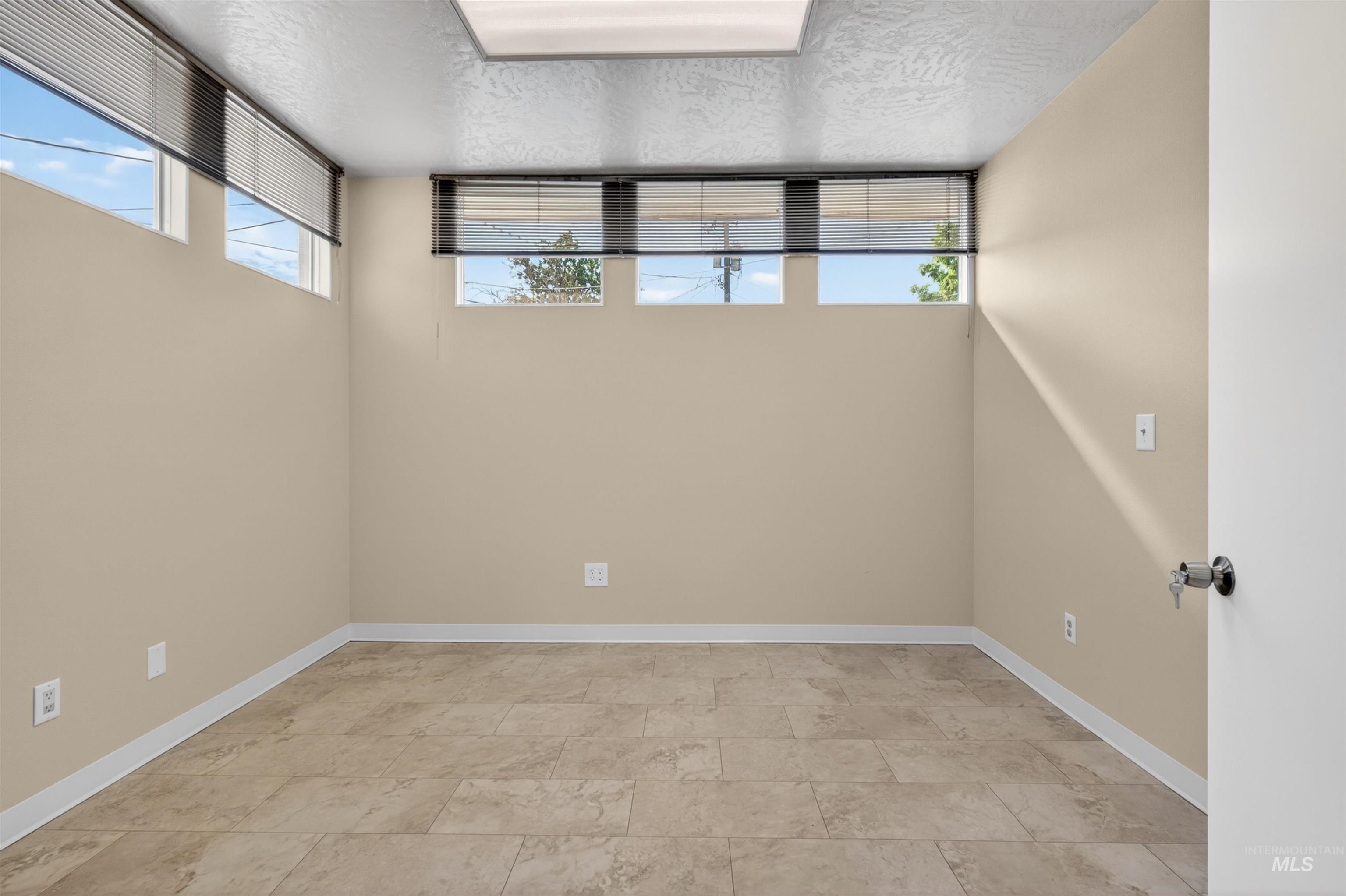 619 Diagonal Street, Clarkston, Washington 99403, Business/Commercial For Sale, Price $600,000,MLS 98986818