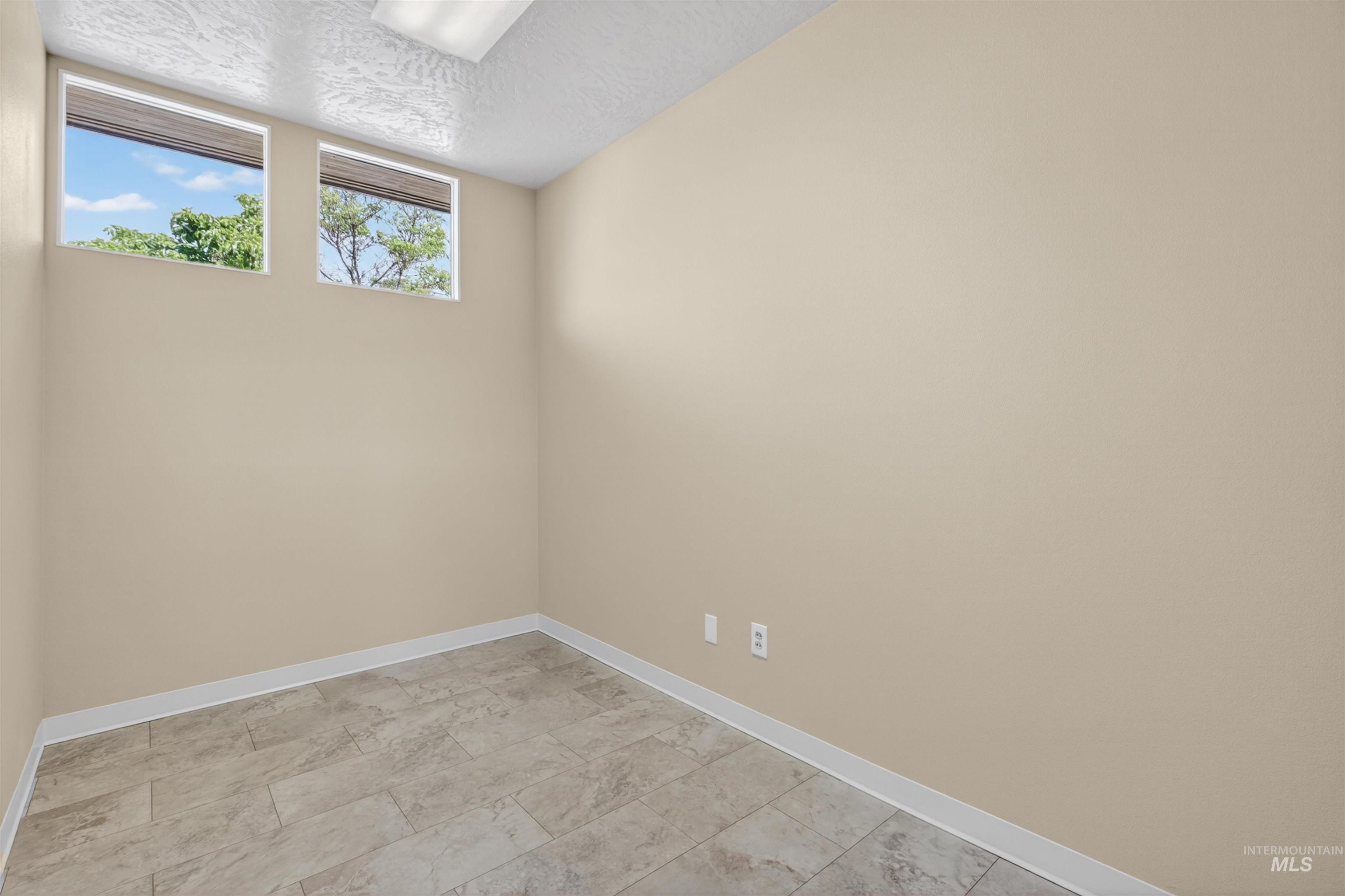 619 Diagonal Street, Clarkston, Washington 99403, Business/Commercial For Sale, Price $600,000,MLS 98986818