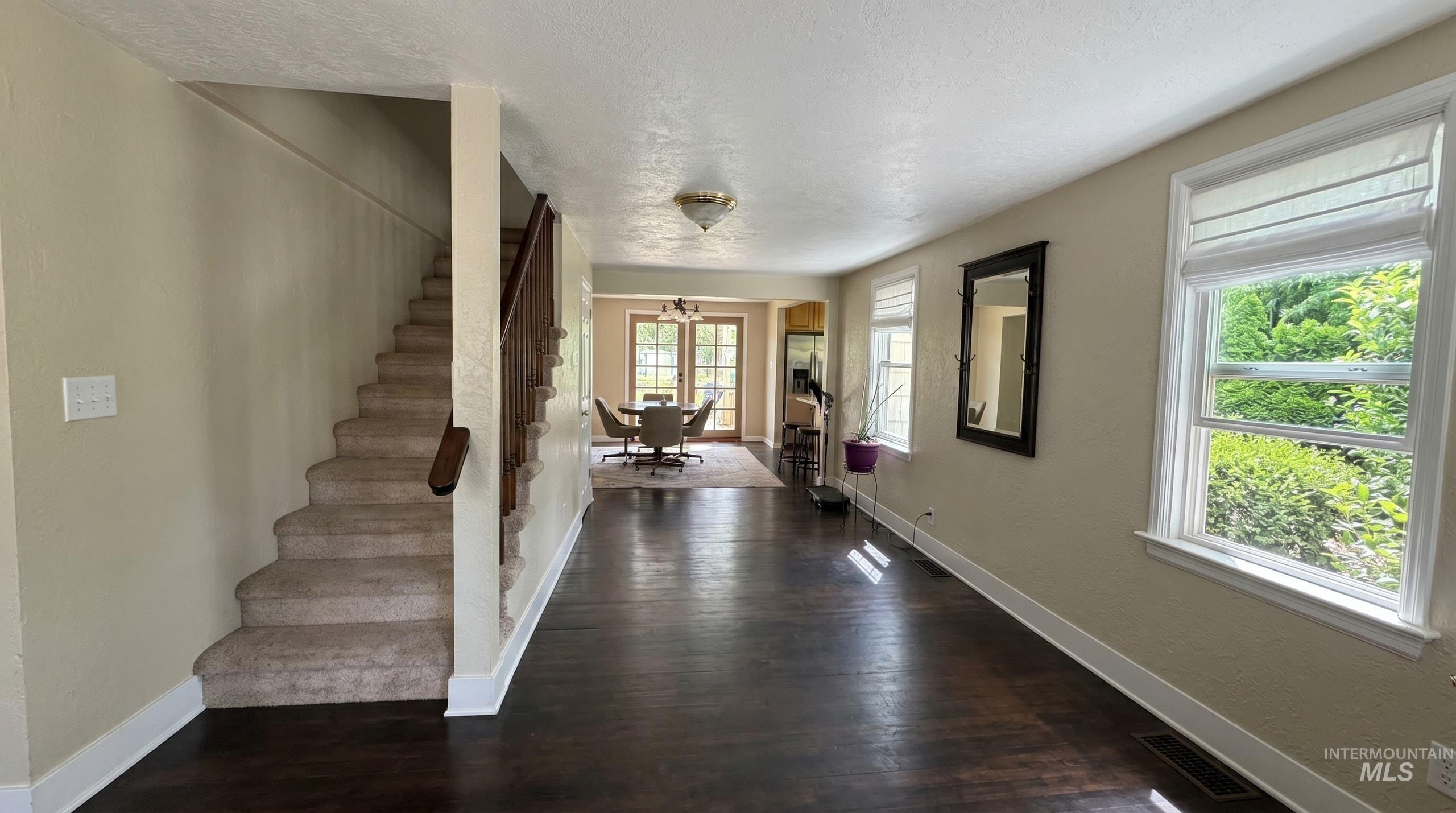 1034 Maurice St, Twin Falls, Idaho 83301, 3 Bedrooms, 3 Bathrooms, Residential For Sale, Price $484,999,MLS 98986819