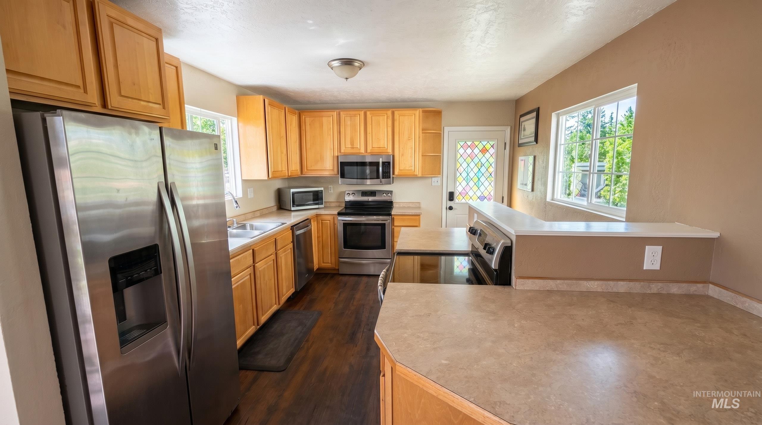 1034 Maurice St, Twin Falls, Idaho 83301, 3 Bedrooms, 3 Bathrooms, Residential For Sale, Price $484,999,MLS 98986819