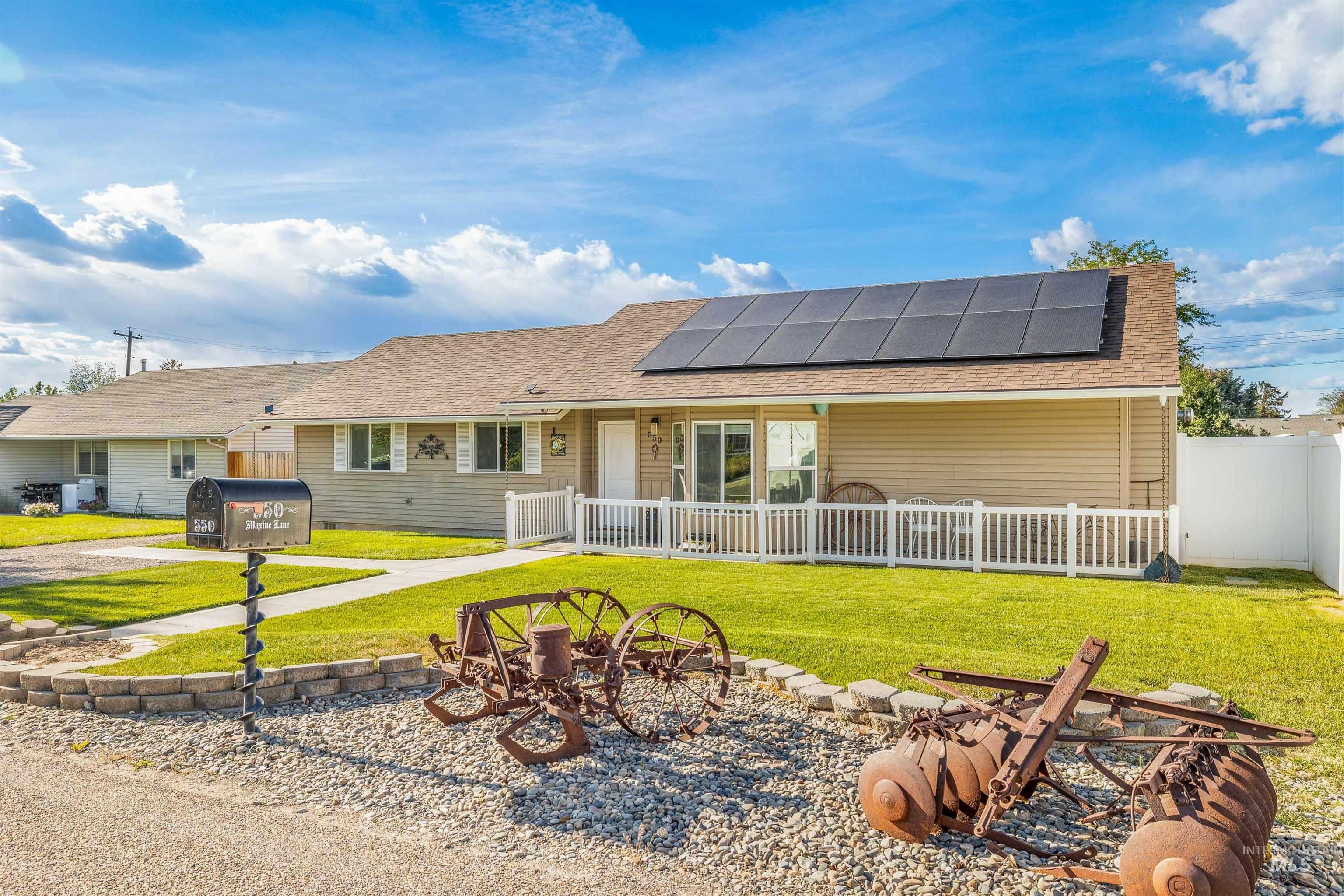550 Maxine Lane, Kimberly, Idaho 83341, 3 Bedrooms, 2 Bathrooms, Residential For Sale, Price $460,000,MLS 98986821
