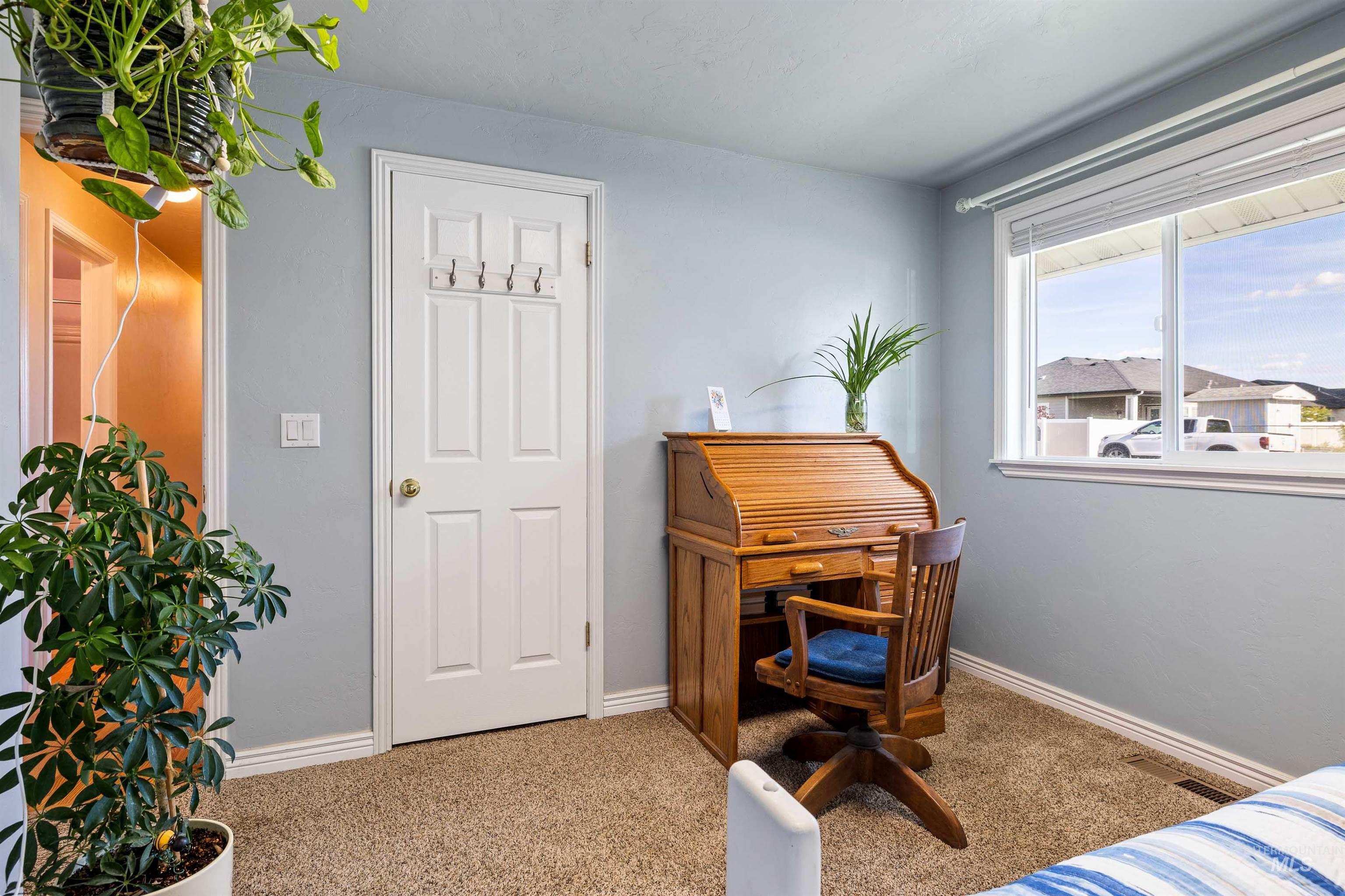 550 Maxine Lane, Kimberly, Idaho 83341, 3 Bedrooms, 2 Bathrooms, Residential For Sale, Price $460,000,MLS 98986821