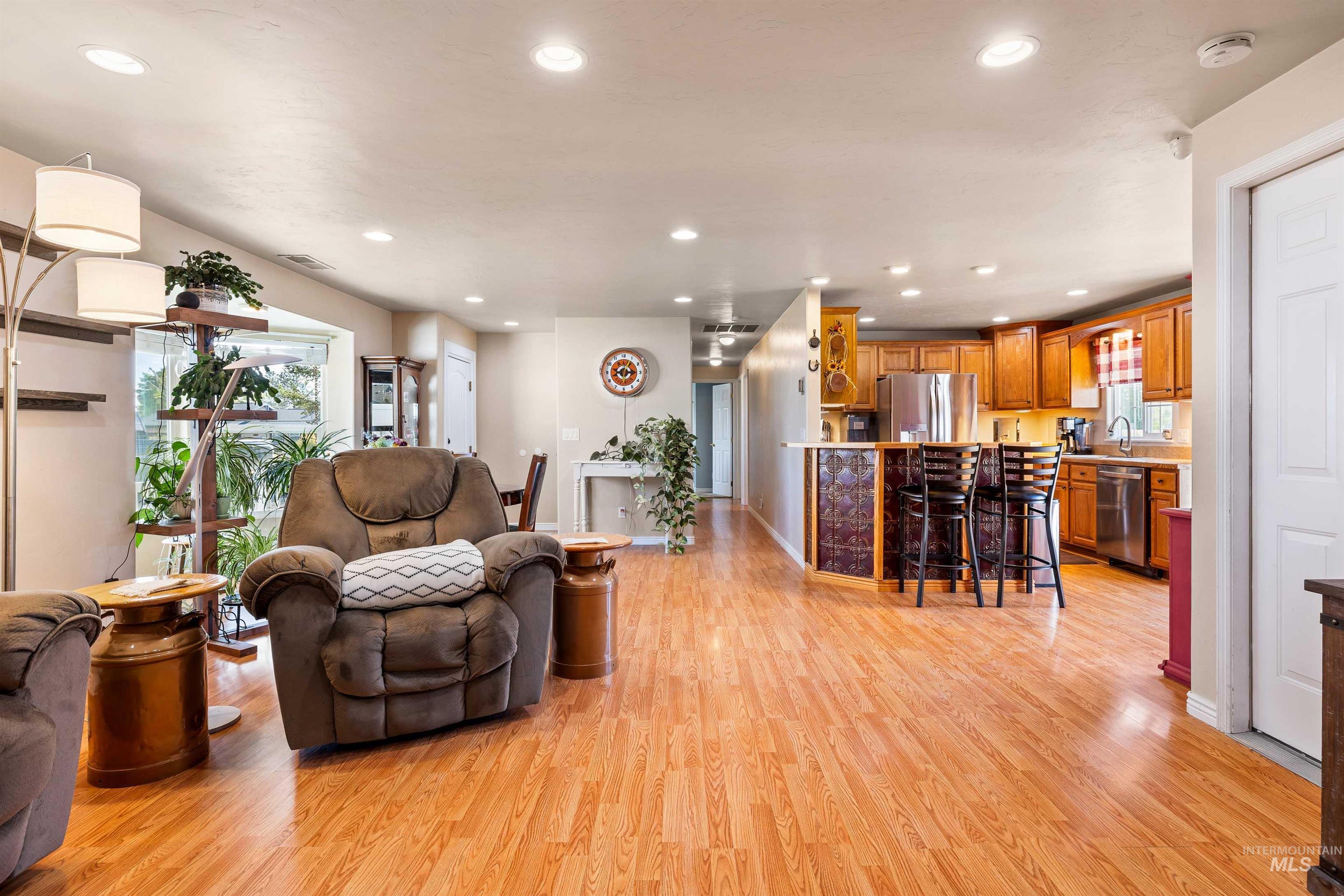 550 Maxine Lane, Kimberly, Idaho 83341, 3 Bedrooms, 2 Bathrooms, Residential For Sale, Price $460,000,MLS 98986821