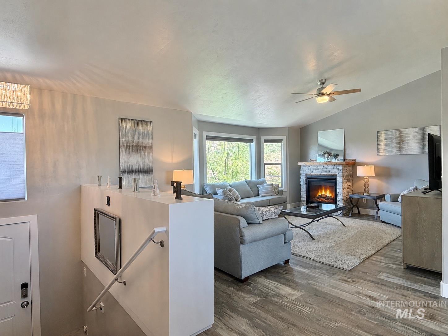 4525 Snake River Mesa Rd, Buhl, Idaho 83316-5145, 5 Bedrooms, 3 Bathrooms, Residential For Sale, Price $735,000,MLS 98986823