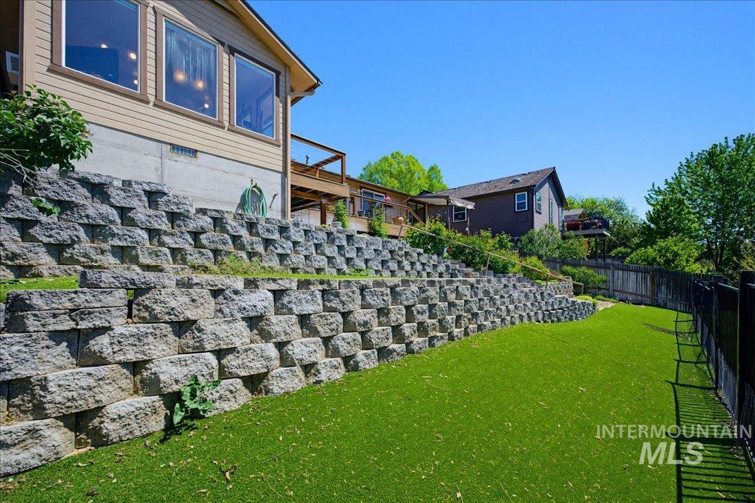 6507 W Summer Hill Drive, Boise, Idaho 83714, 3 Bedrooms, 2 Bathrooms, Residential For Sale, Price $619,000,MLS 98986828