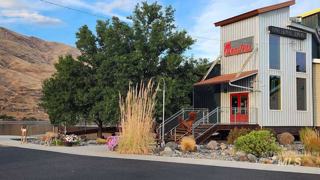 1010 Port Way, Clarkston, Washington 99403, Business/Commercial For Sale, Price $2,500,000, 98986832