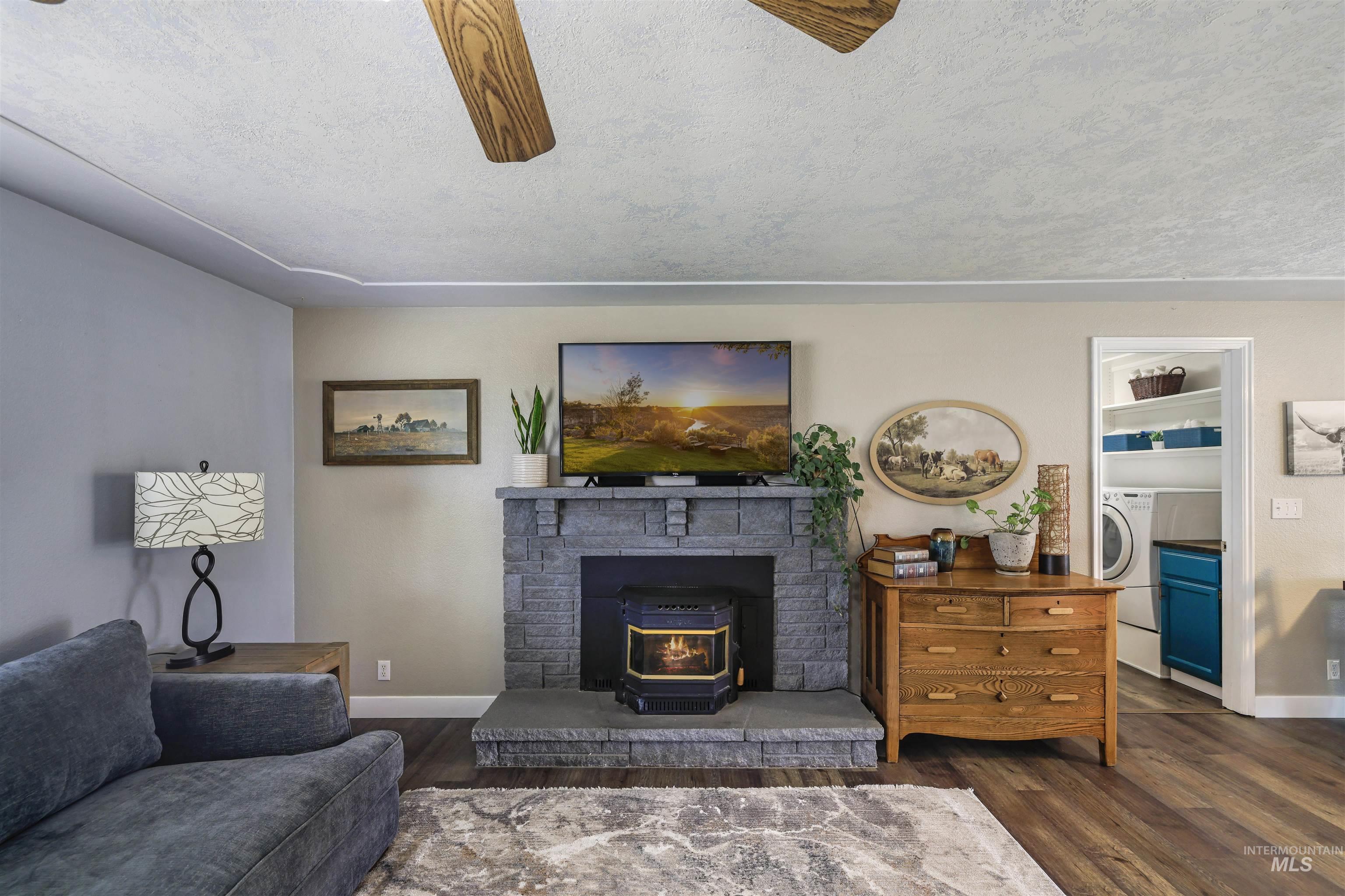21 N Pit Lane, Nampa, Idaho 83687, 3 Bedrooms, 4 Bathrooms, Residential For Sale, Price $782,000,MLS 98986833