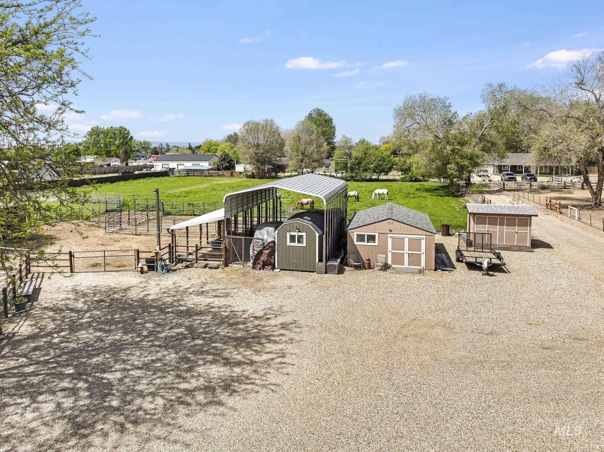 21 N Pit Lane, Nampa, Idaho 83687, 3 Bedrooms, 4 Bathrooms, Residential For Sale, Price $782,000,MLS 98986833