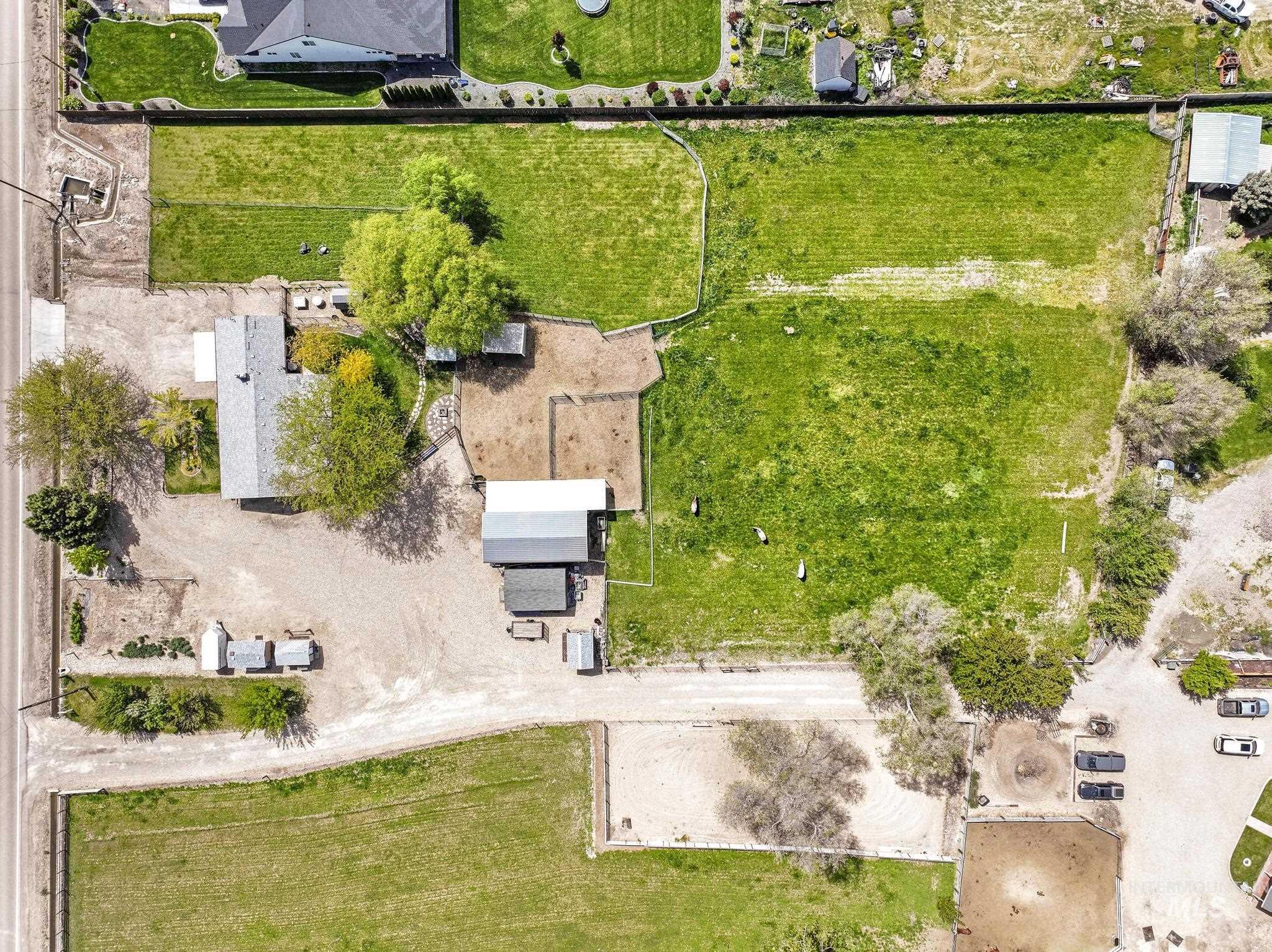 21 N Pit Lane, Nampa, Idaho 83687, 3 Bedrooms, 4 Bathrooms, Residential For Sale, Price $782,000,MLS 98986833
