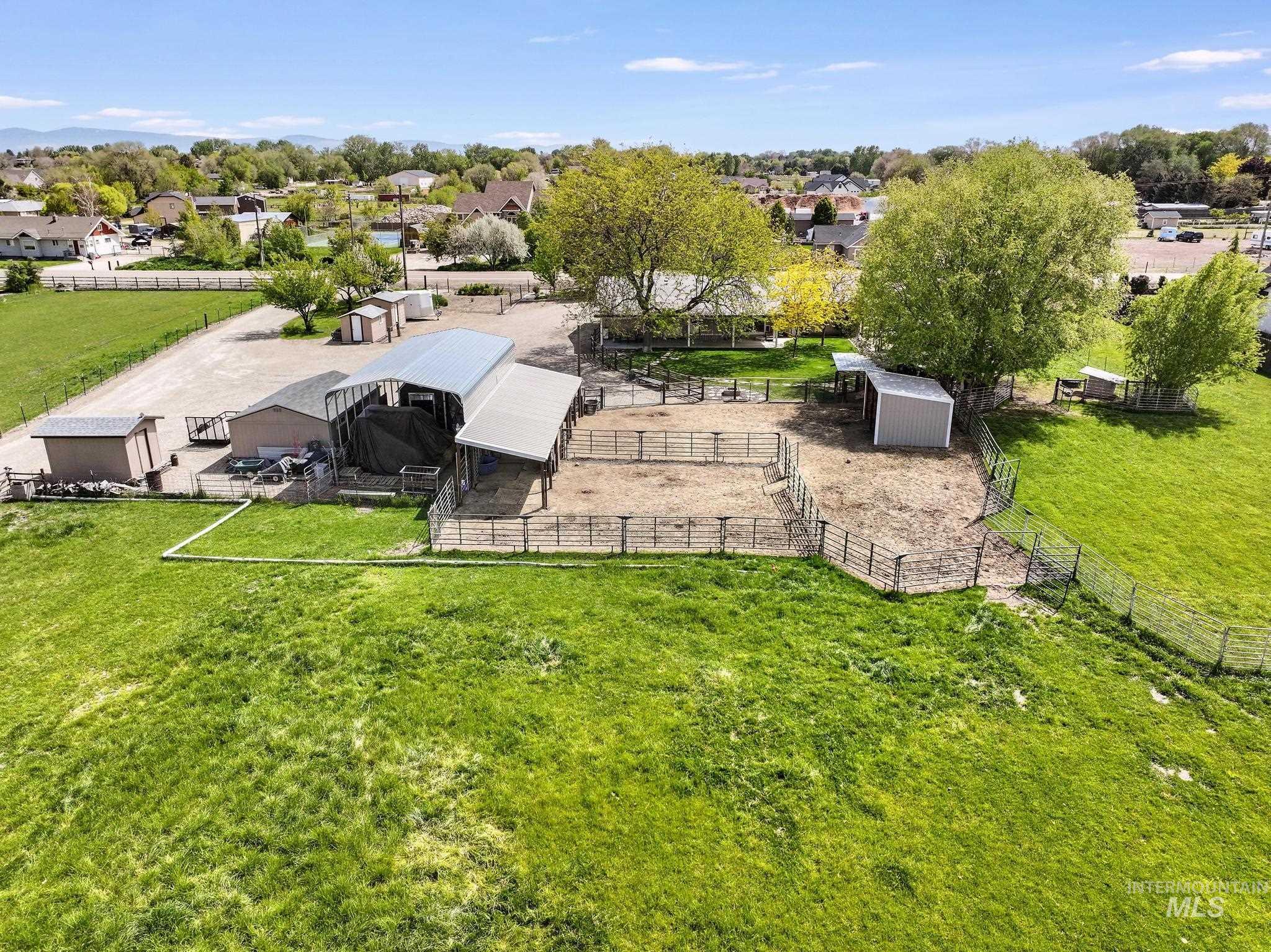 21 N Pit Lane, Nampa, Idaho 83687, 3 Bedrooms, 4 Bathrooms, Residential For Sale, Price $782,000,MLS 98986833