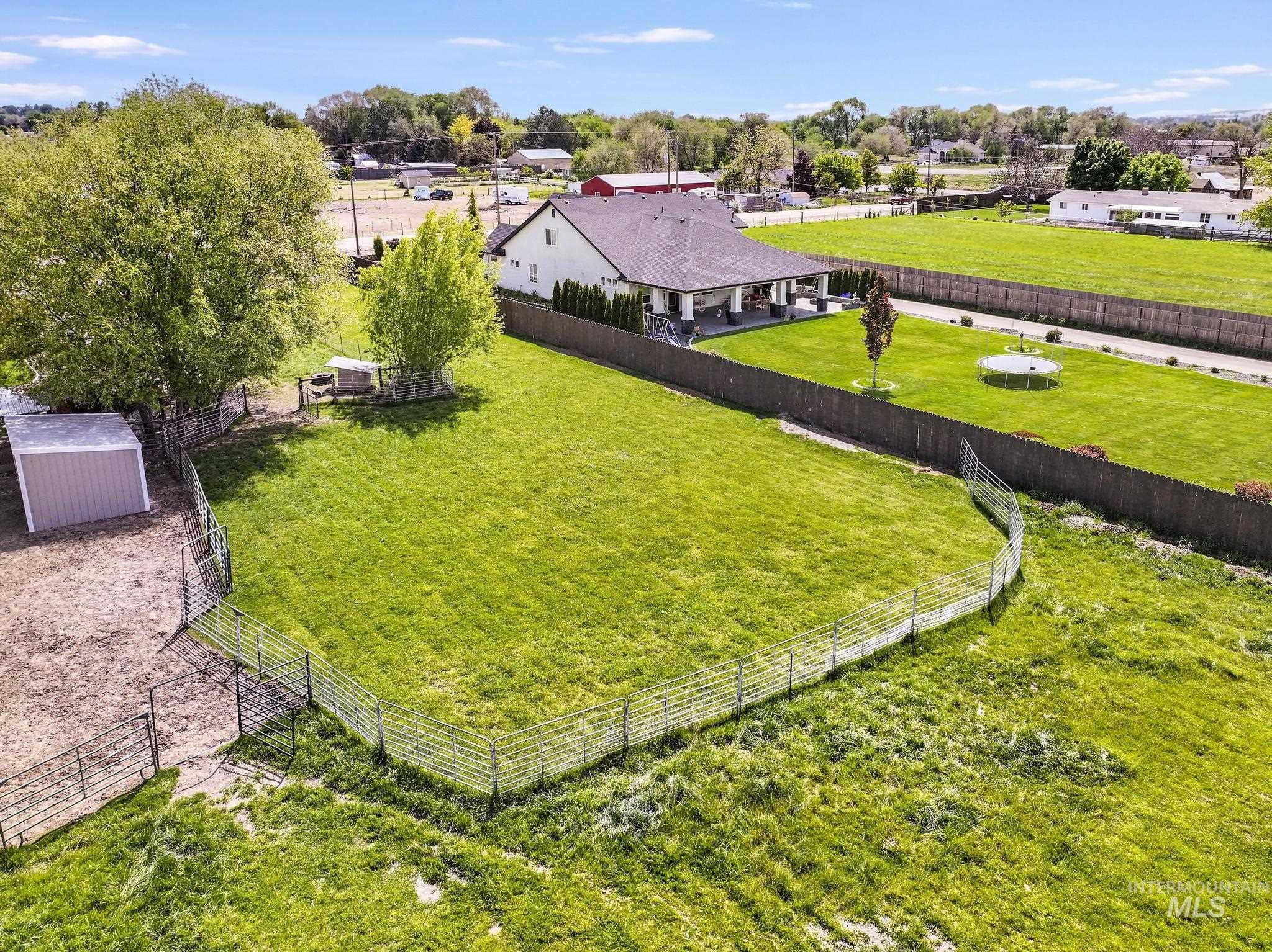 21 N Pit Lane, Nampa, Idaho 83687, 3 Bedrooms, 4 Bathrooms, Residential For Sale, Price $782,000,MLS 98986833