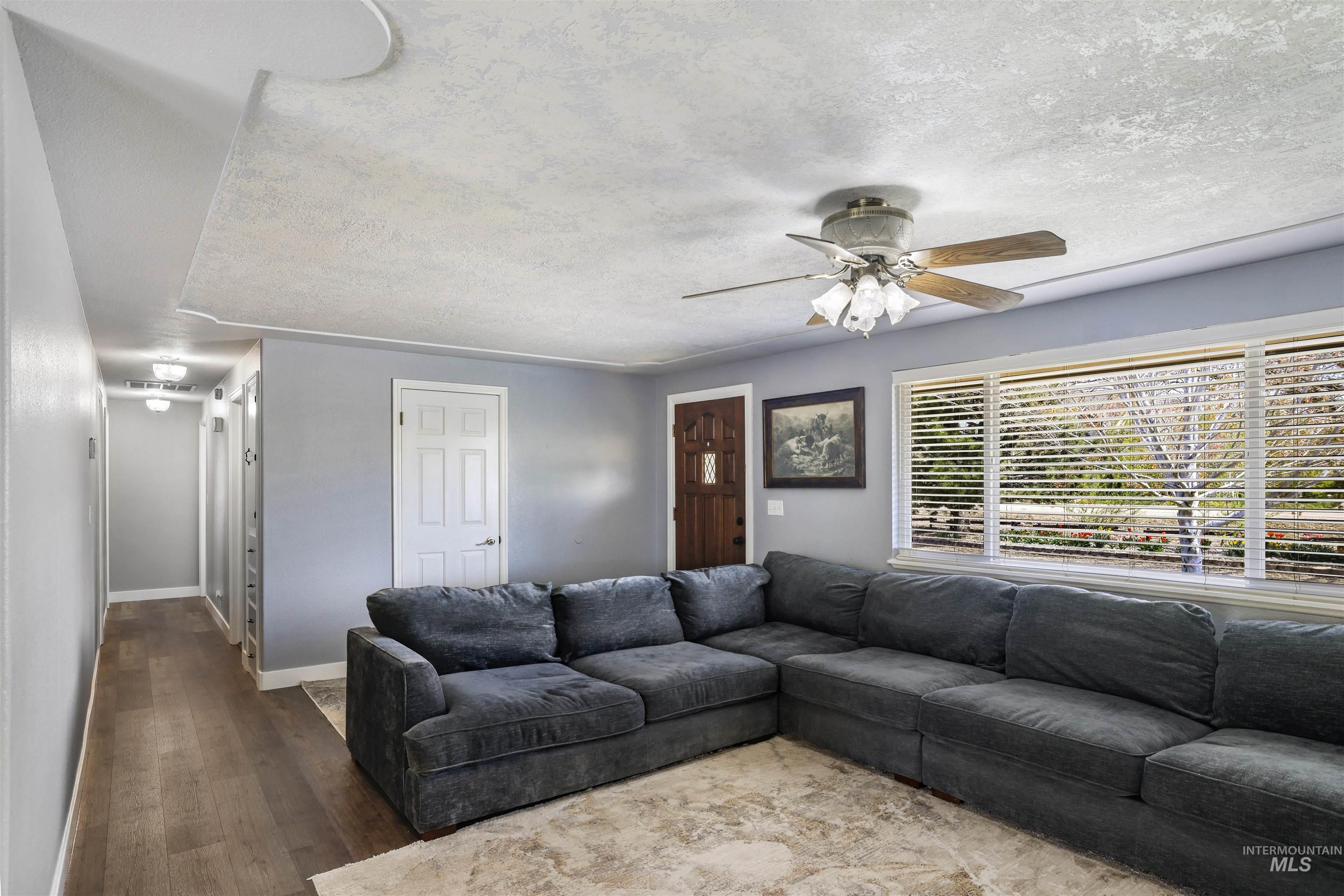 21 N Pit Lane, Nampa, Idaho 83687, 3 Bedrooms, 4 Bathrooms, Residential For Sale, Price $782,000,MLS 98986833