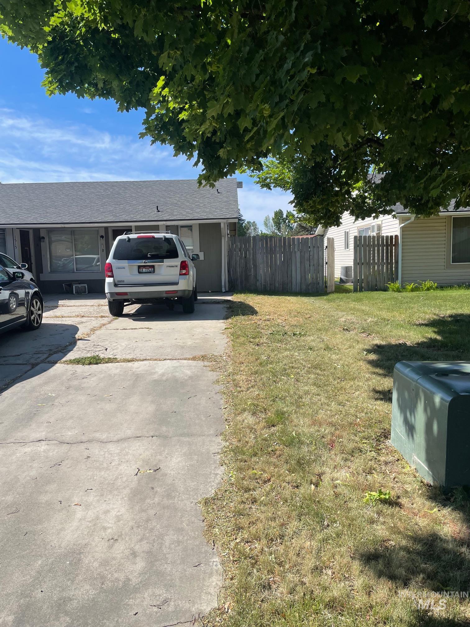 1515 W Maple Ave., Meridian, Idaho 83642, 2 Bedrooms, 1 Bathroom, Residential Income For Sale, Price $519,900, 98986835