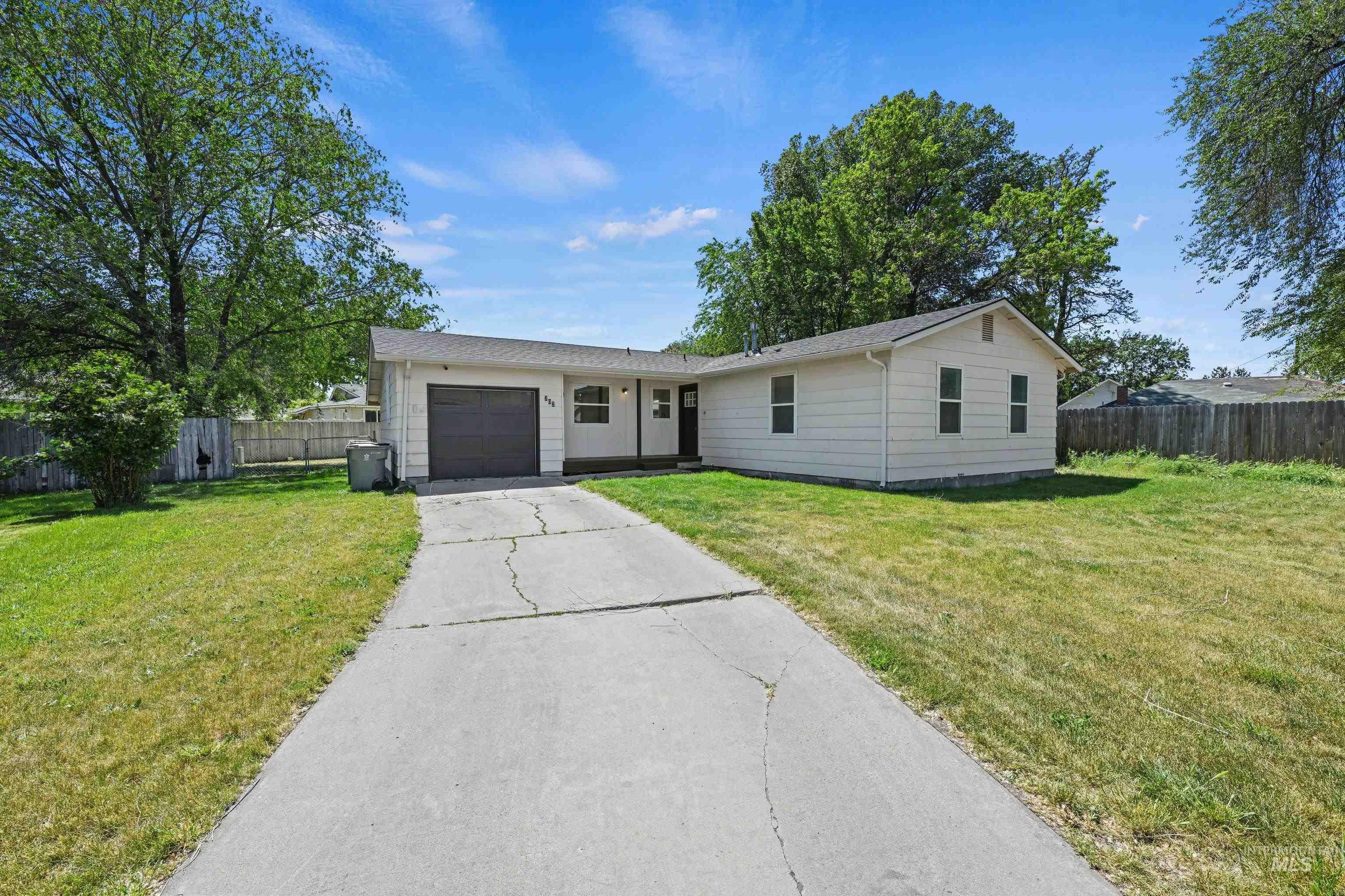 702 18th Ave. N, Nampa, Idaho 83687, 3 Bedrooms, 1.5 Bathrooms, Residential For Sale, Price $325,000,MLS 98986837