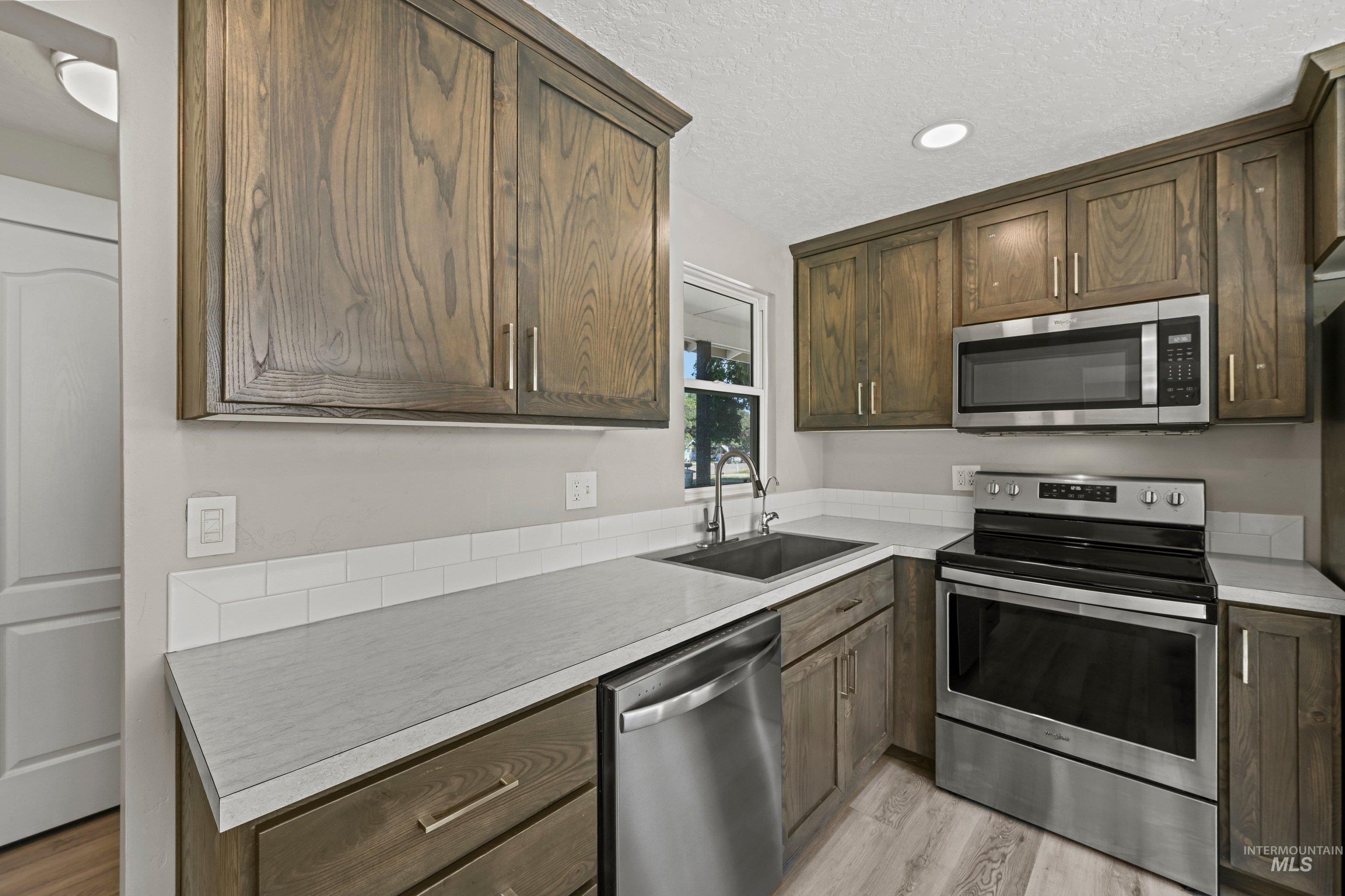 702 18th Ave. N, Nampa, Idaho 83687, 3 Bedrooms, 1.5 Bathrooms, Residential For Sale, Price $325,000,MLS 98986837