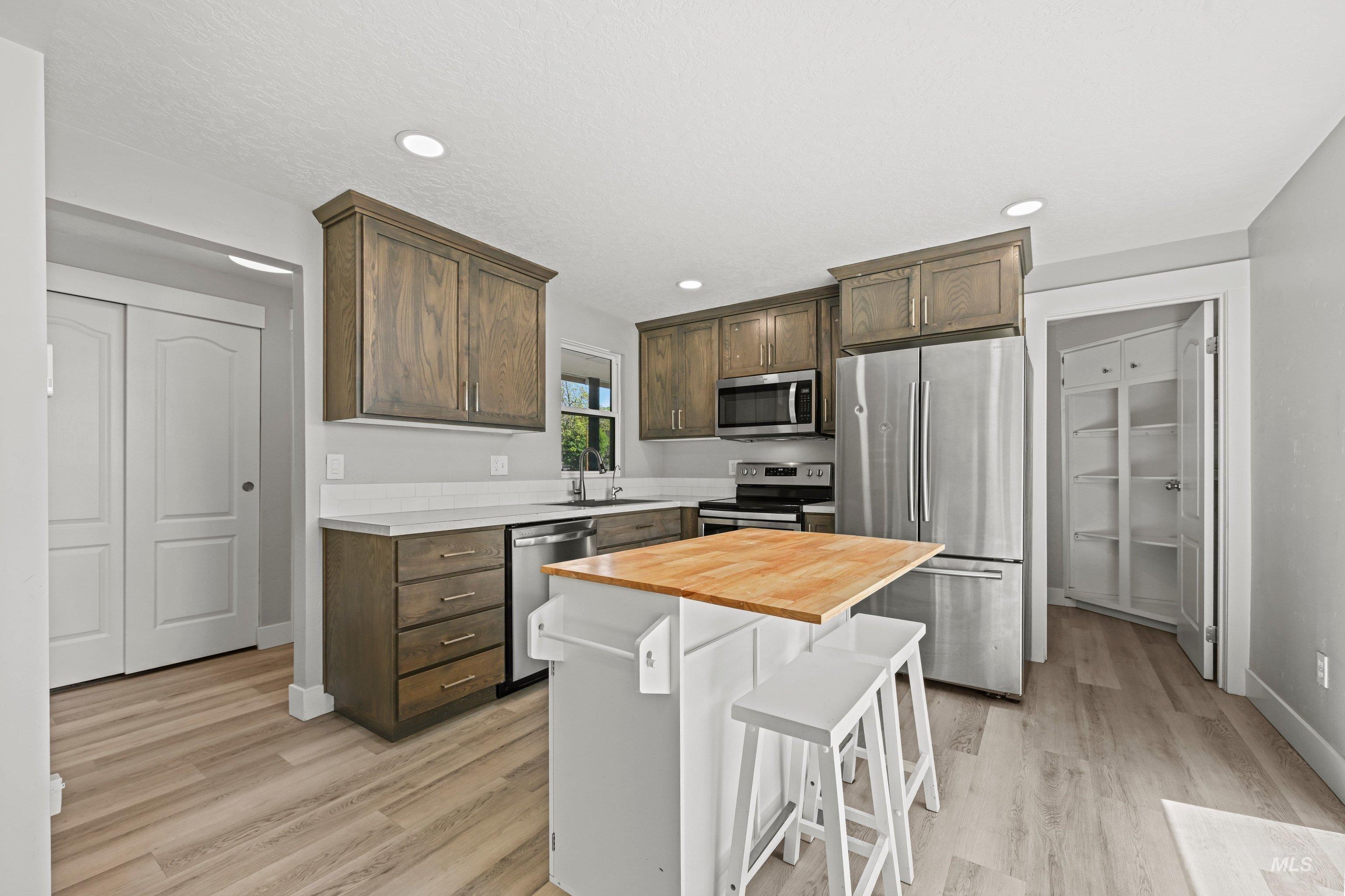 702 18th Ave. N, Nampa, Idaho 83687, 3 Bedrooms, 1.5 Bathrooms, Residential For Sale, Price $325,000,MLS 98986837
