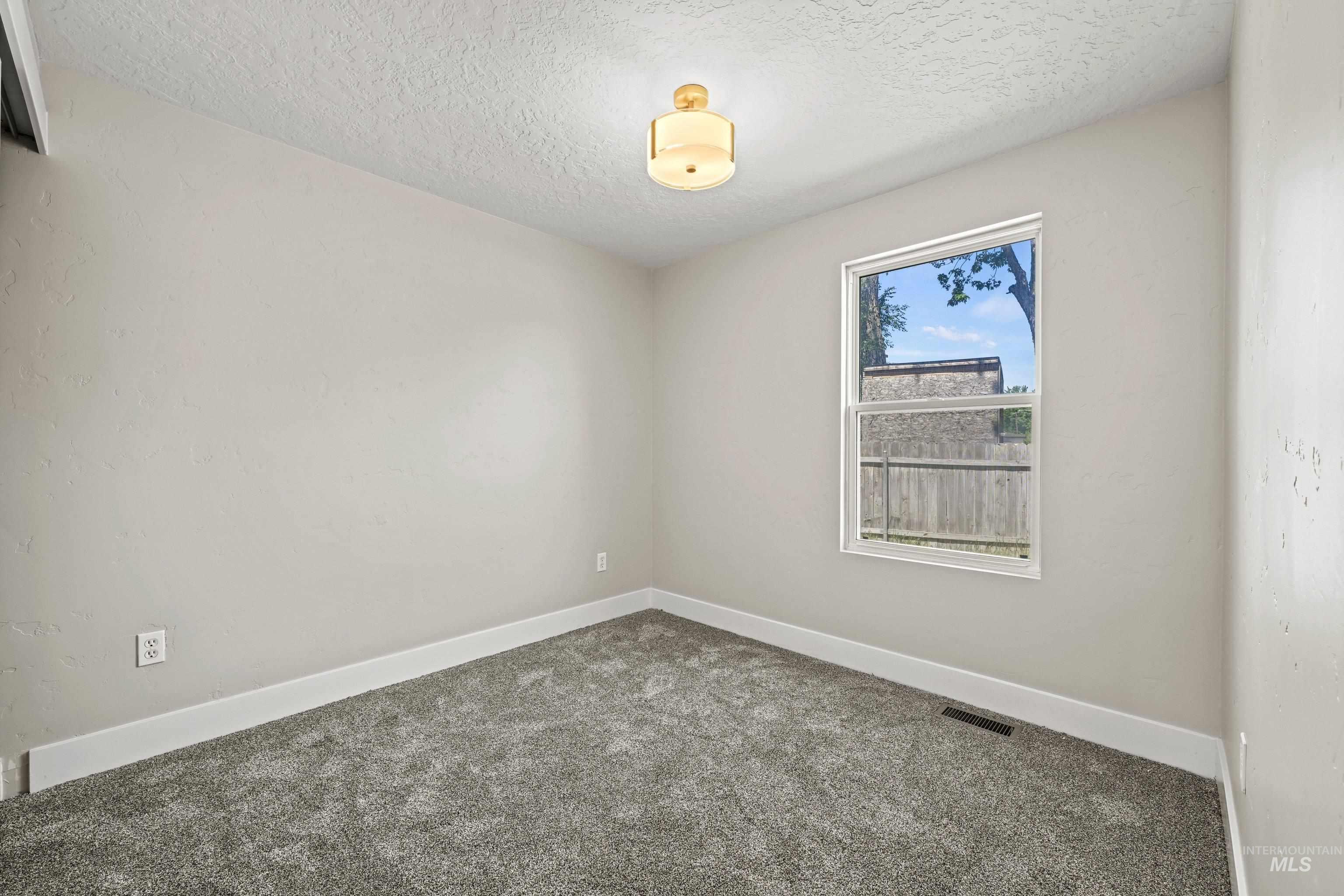 702 18th Ave. N, Nampa, Idaho 83687, 3 Bedrooms, 1.5 Bathrooms, Residential For Sale, Price $325,000,MLS 98986837