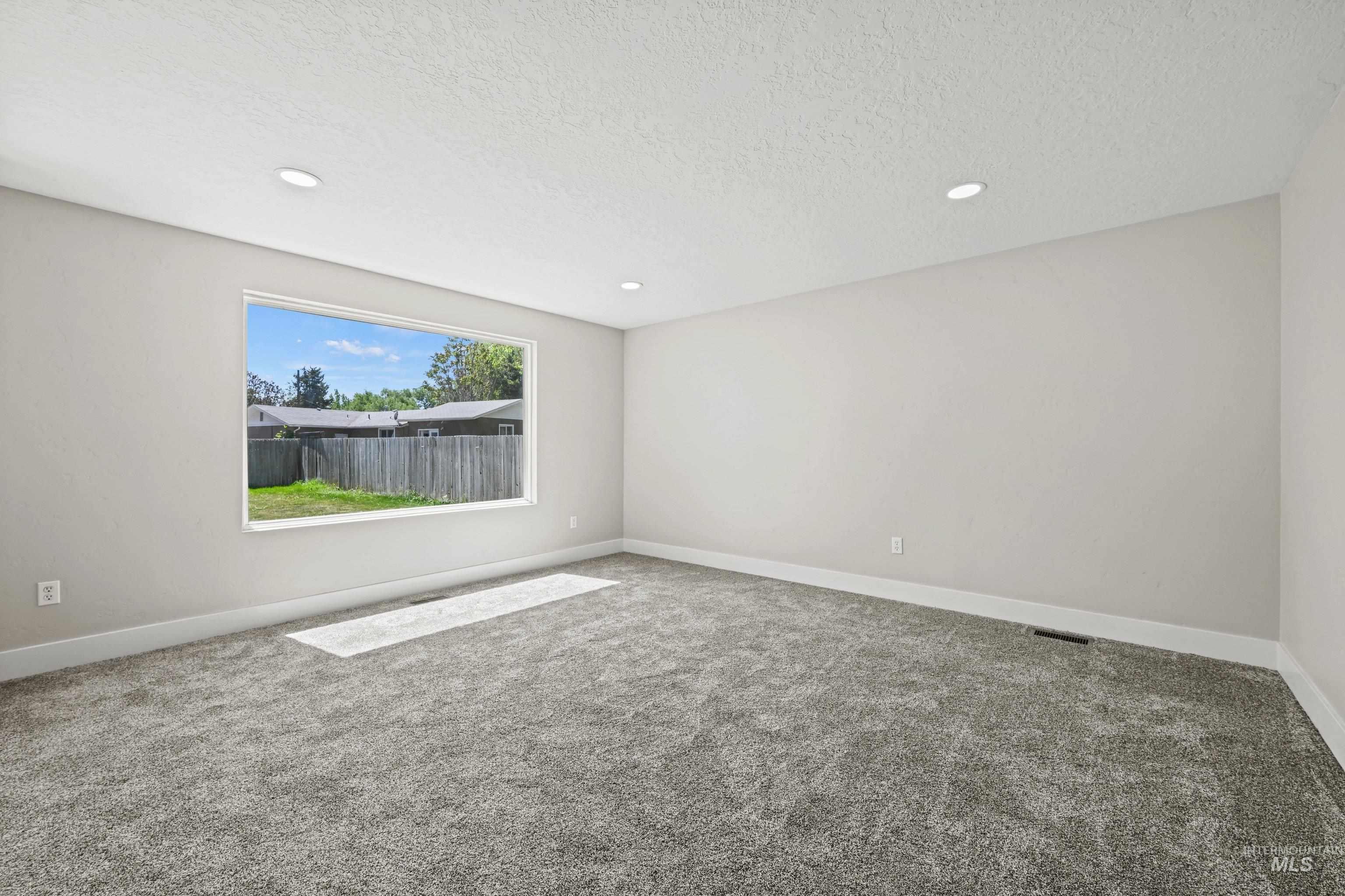 702 18th Ave. N, Nampa, Idaho 83687, 3 Bedrooms, 1.5 Bathrooms, Residential For Sale, Price $325,000,MLS 98986837