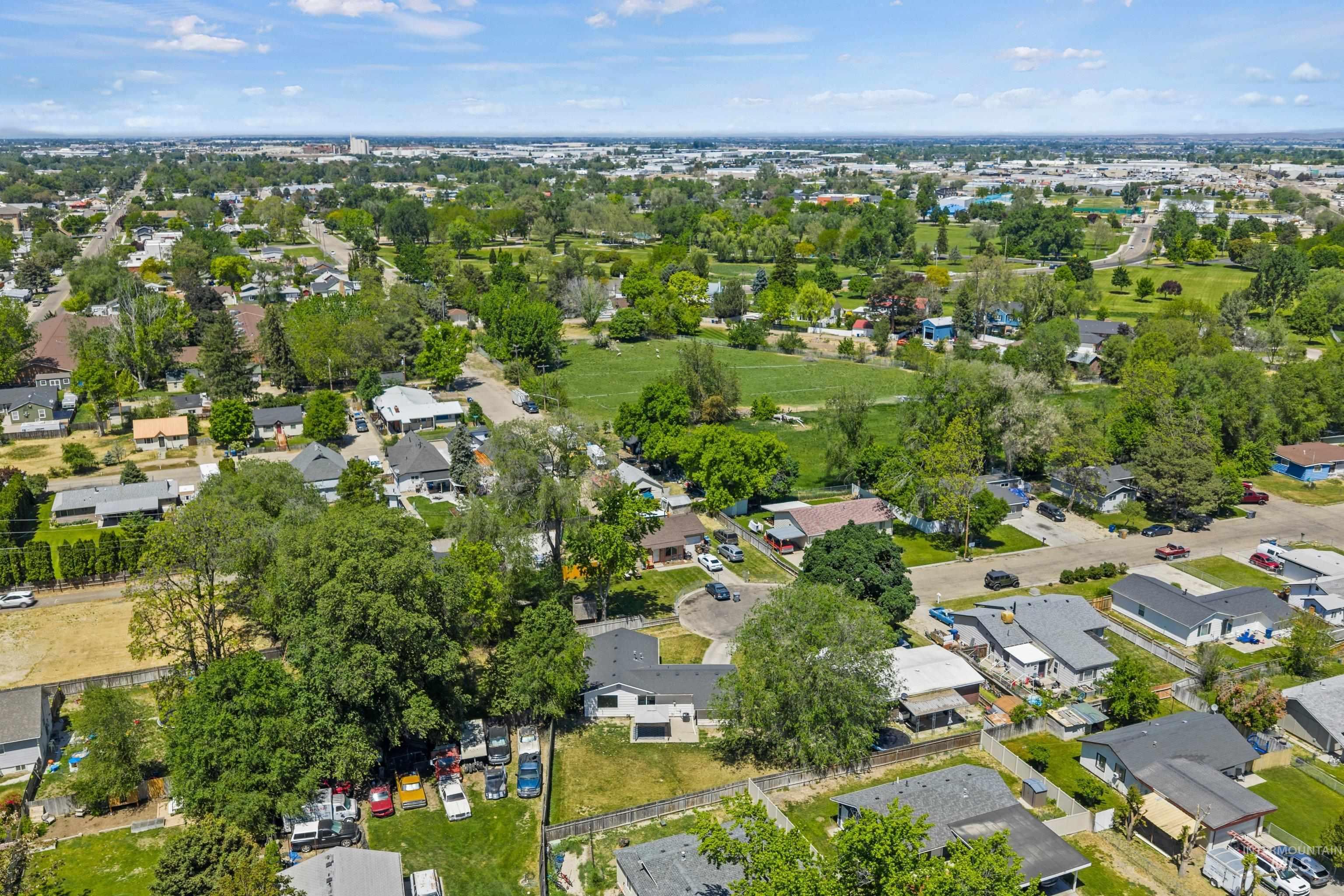702 18th Ave. N, Nampa, Idaho 83687, 3 Bedrooms, 1.5 Bathrooms, Residential For Sale, Price $325,000,MLS 98986837