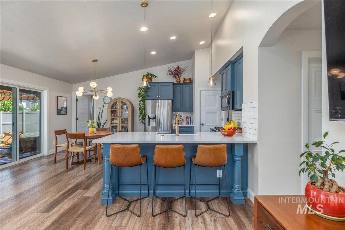 3862 E Collingwood St, Meridian, Idaho 83642-5661, 3 Bedrooms, 2 Bathrooms, Residential For Sale, Price $525,000,MLS 98986841