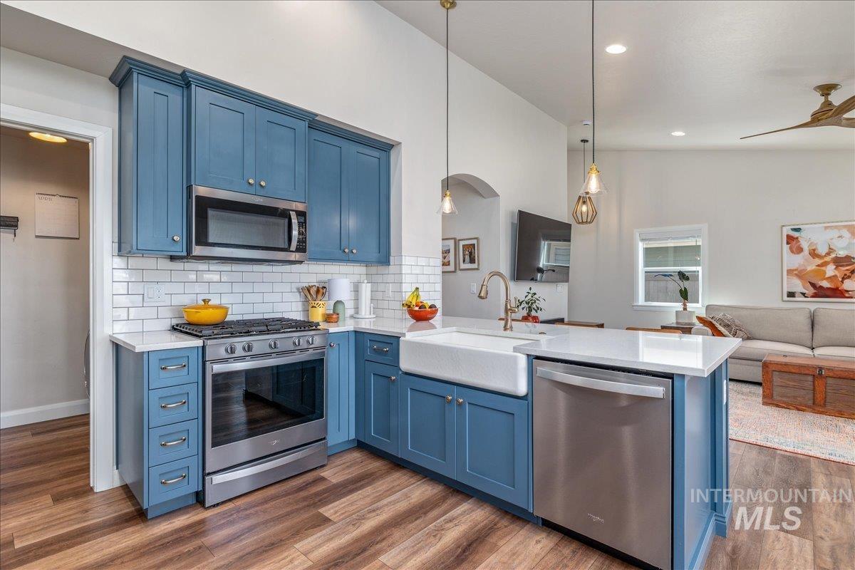 3862 E Collingwood St, Meridian, Idaho 83642-5661, 3 Bedrooms, 2 Bathrooms, Residential For Sale, Price $525,000,MLS 98986841