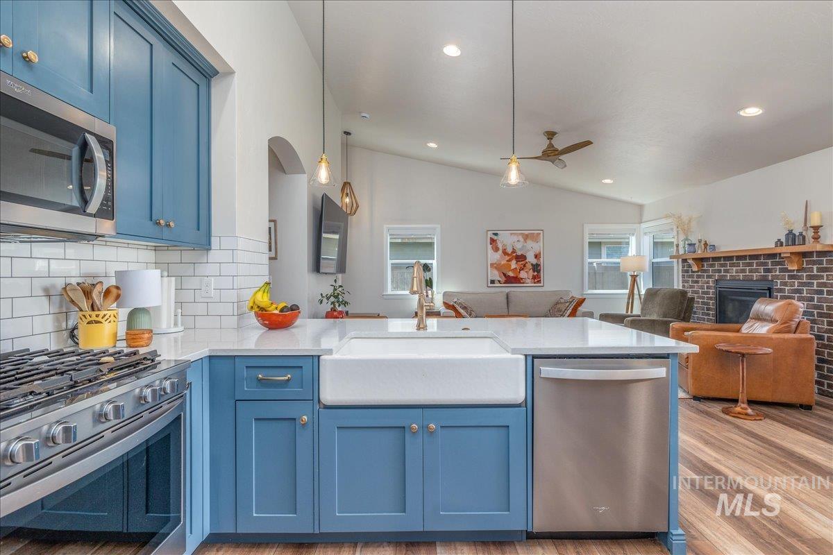 3862 E Collingwood St, Meridian, Idaho 83642-5661, 3 Bedrooms, 2 Bathrooms, Residential For Sale, Price $525,000,MLS 98986841