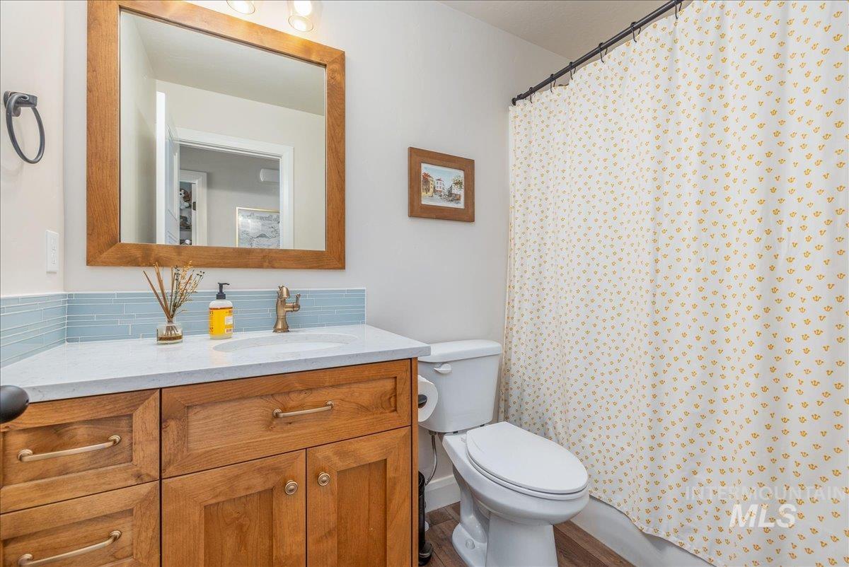 3862 E Collingwood St, Meridian, Idaho 83642-5661, 3 Bedrooms, 2 Bathrooms, Residential For Sale, Price $525,000,MLS 98986841