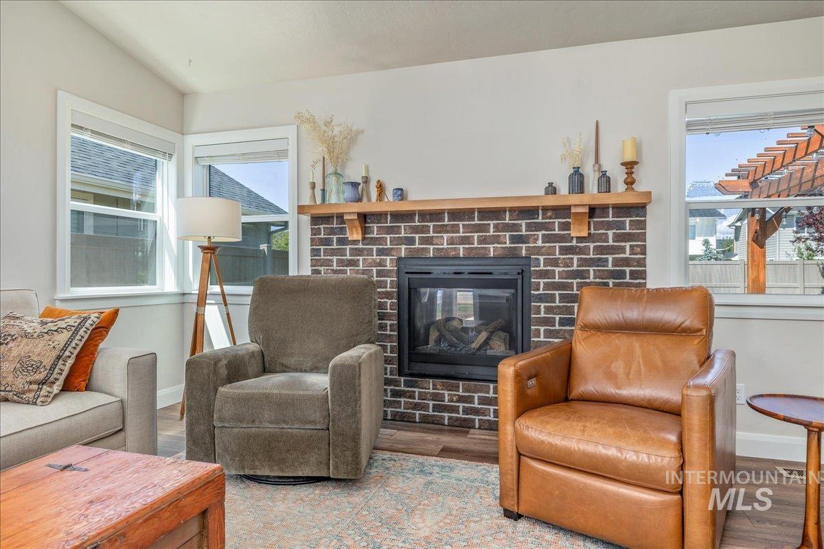 3862 E Collingwood St, Meridian, Idaho 83642-5661, 3 Bedrooms, 2 Bathrooms, Residential For Sale, Price $525,000,MLS 98986841