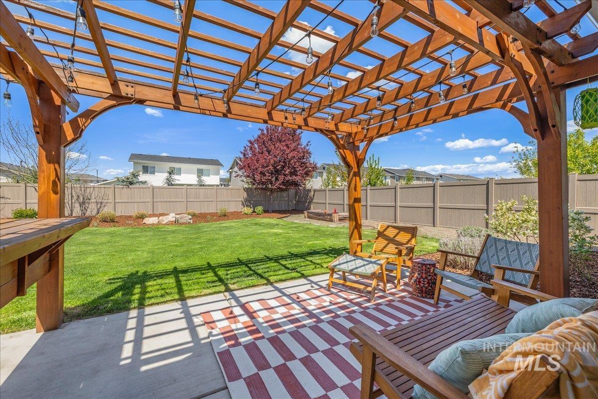 3862 E Collingwood St, Meridian, Idaho 83642-5661, 3 Bedrooms, 2 Bathrooms, Residential For Sale, Price $525,000,MLS 98986841