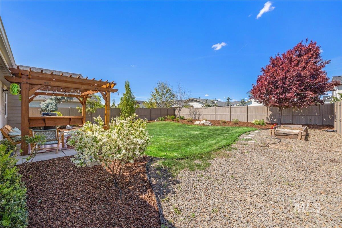 3862 E Collingwood St, Meridian, Idaho 83642-5661, 3 Bedrooms, 2 Bathrooms, Residential For Sale, Price $525,000,MLS 98986841