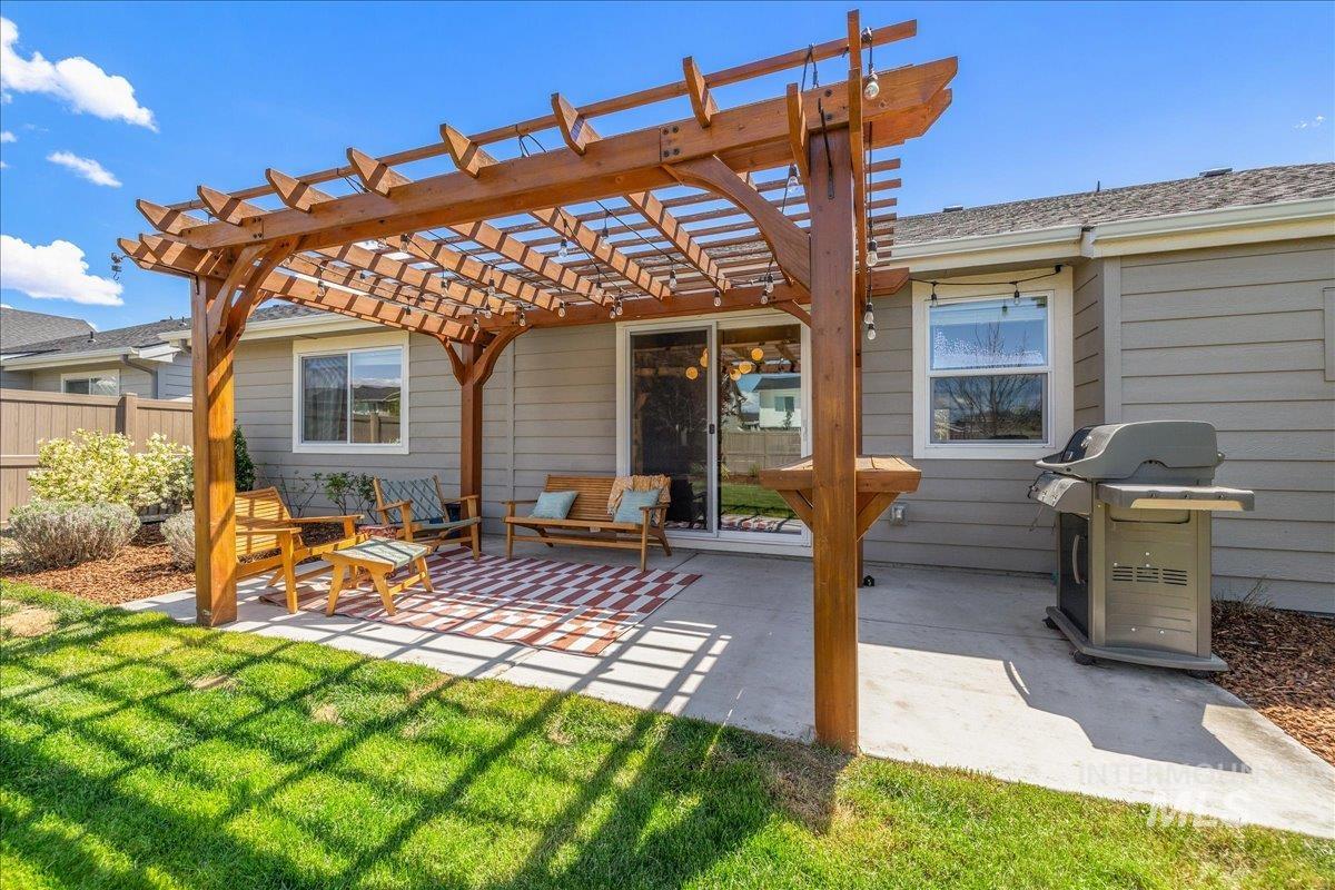 3862 E Collingwood St, Meridian, Idaho 83642-5661, 3 Bedrooms, 2 Bathrooms, Residential For Sale, Price $525,000,MLS 98986841