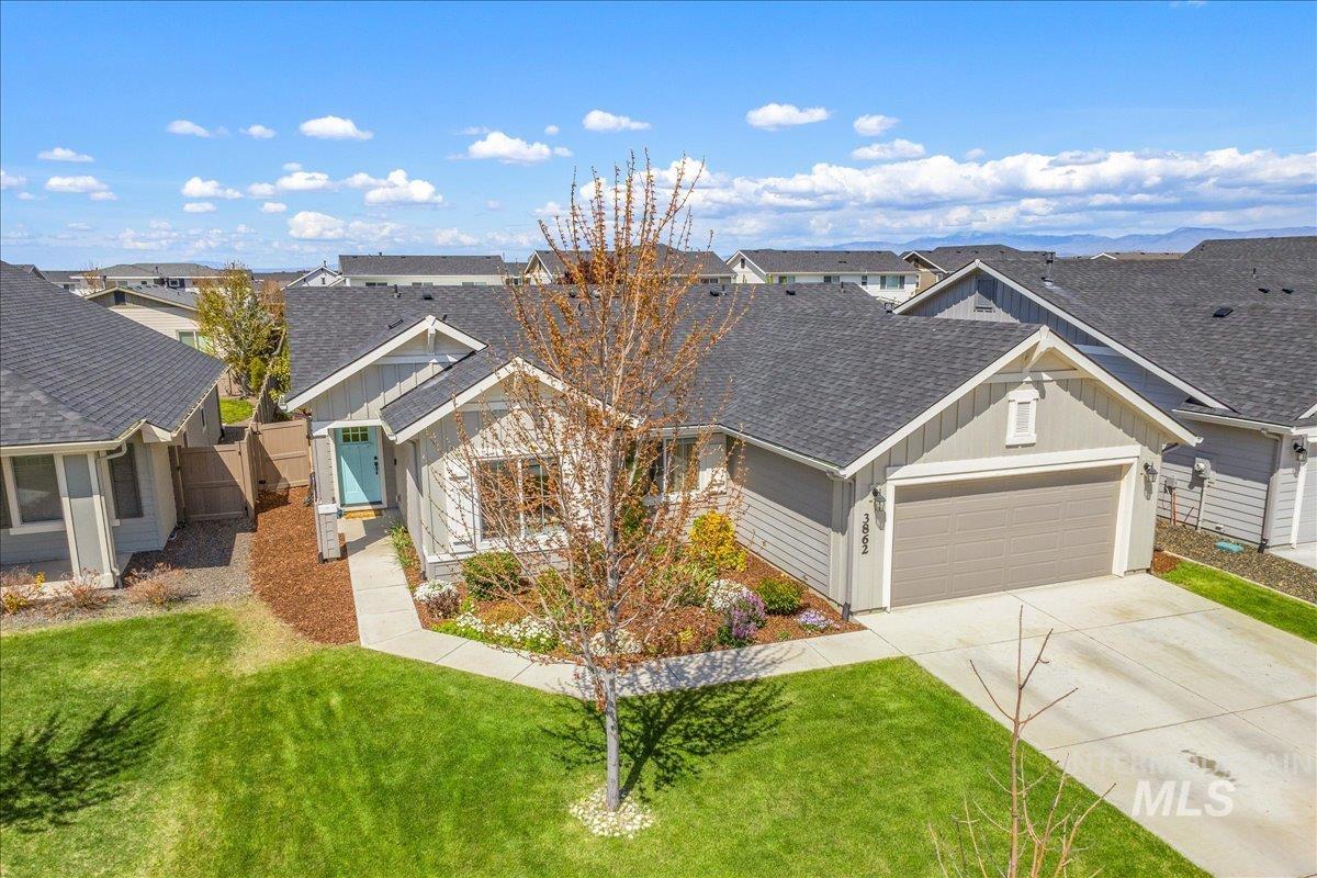 3862 E Collingwood St, Meridian, Idaho 83642-5661, 3 Bedrooms, 2 Bathrooms, Residential For Sale, Price $525,000,MLS 98986841