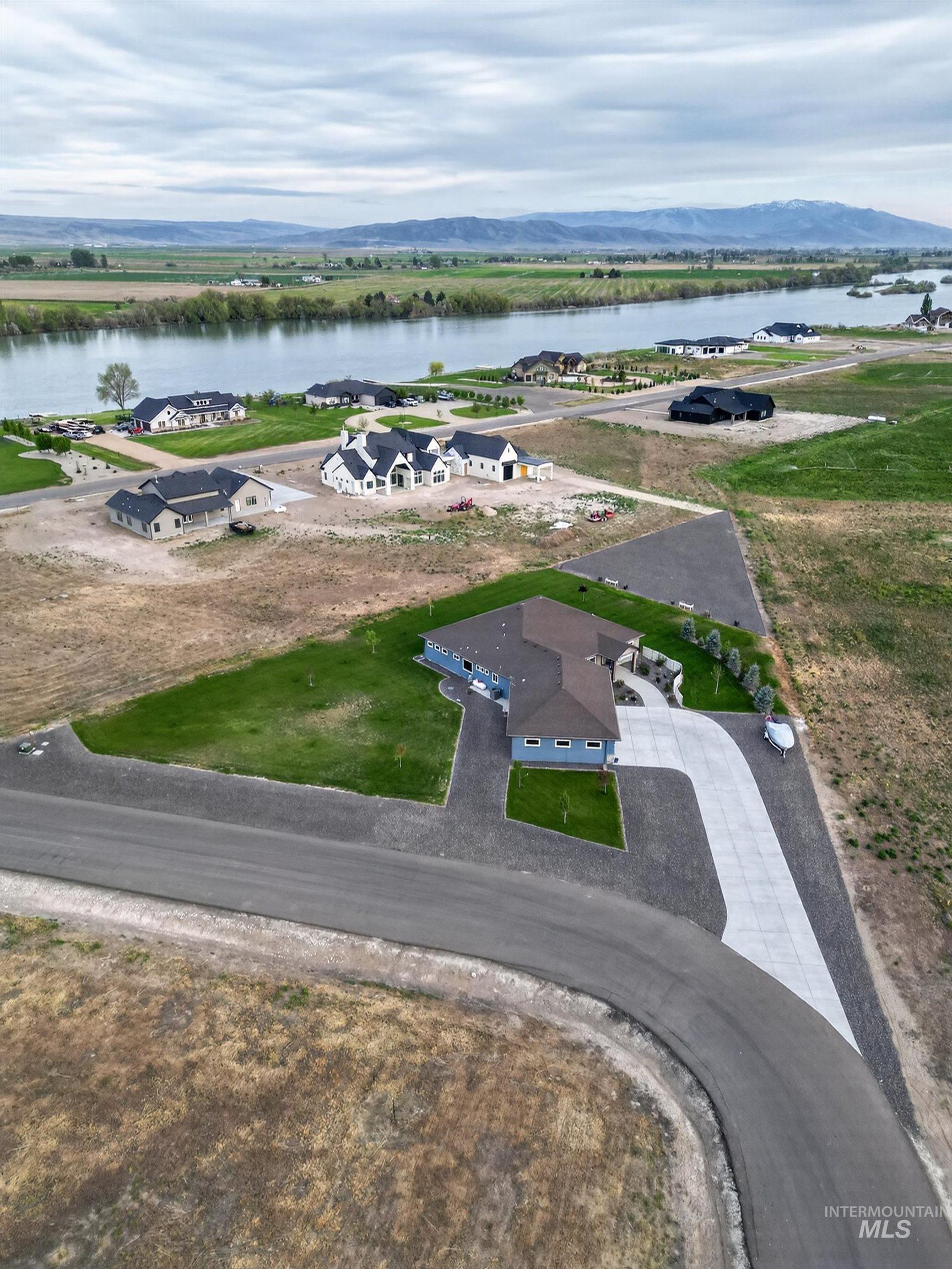 377 Skyline Dr, Rupert, Idaho 83350, 3 Bedrooms, 2.5 Bathrooms, Residential For Sale, Price $755,000,MLS 98986843