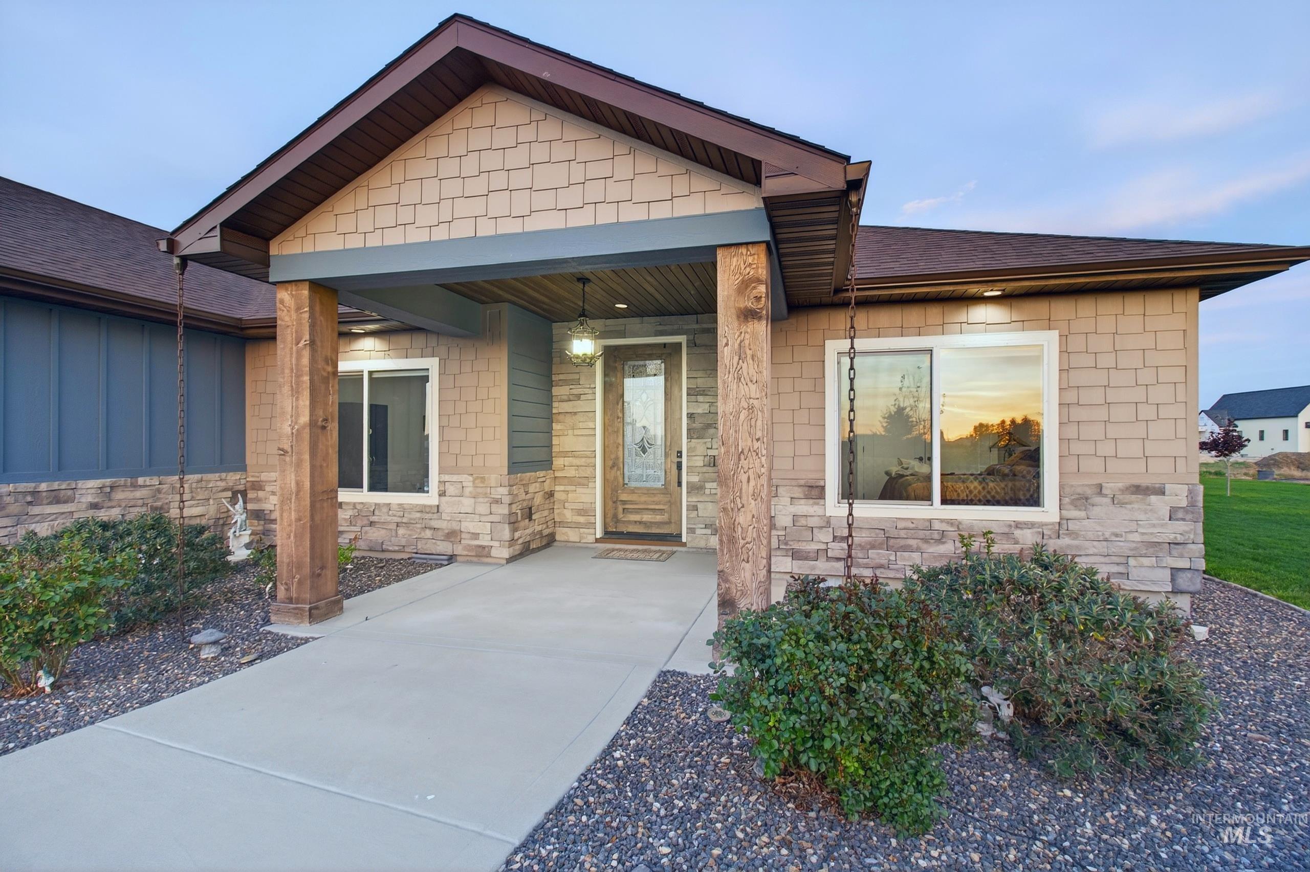 377 Skyline Dr, Rupert, Idaho 83350, 3 Bedrooms, 2.5 Bathrooms, Residential For Sale, Price $755,000,MLS 98986843
