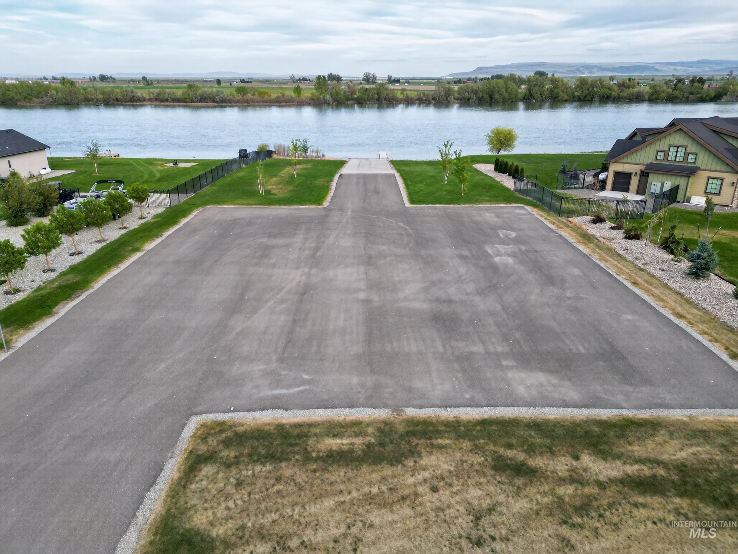 377 Skyline Dr, Rupert, Idaho 83350, 3 Bedrooms, 2.5 Bathrooms, Residential For Sale, Price $755,000,MLS 98986843