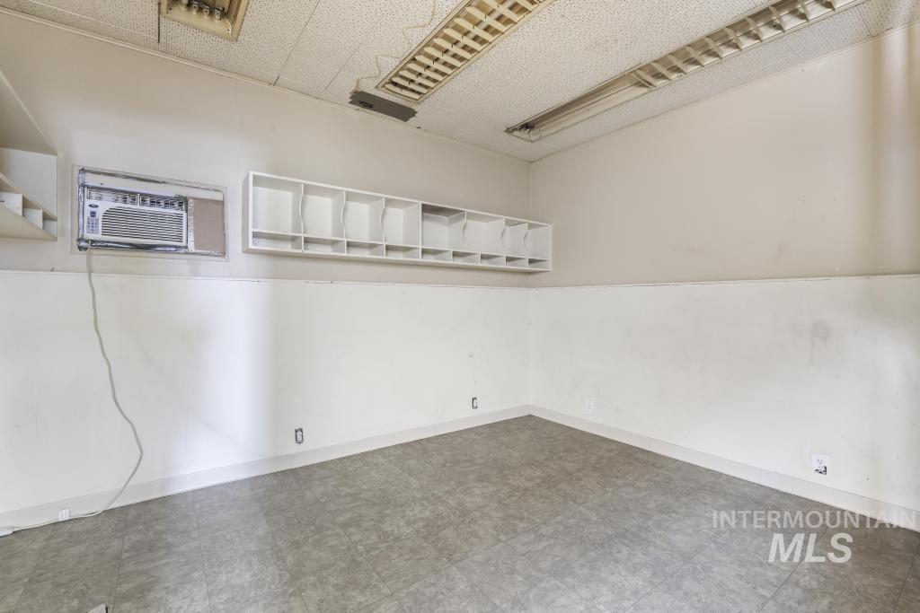 714 Shoshone Street W, Twin Falls, Idaho 83301, Business/Commercial For Sale, Price $30,000,MLS 98986846