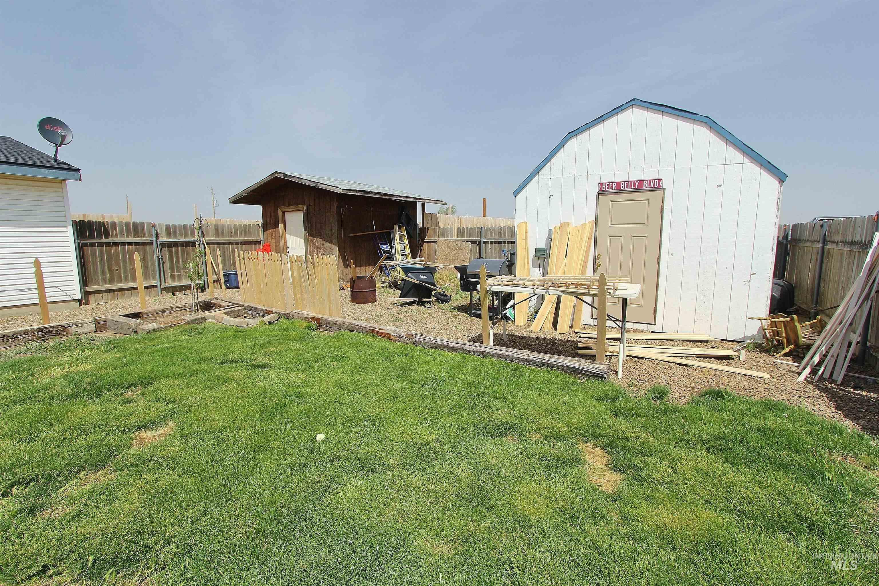 10289 W Desert Duck Ave, Mountain Home, Idaho 83647, 4 Bedrooms, 2 Bathrooms, Residential For Sale, Price $440,000,MLS 98986847