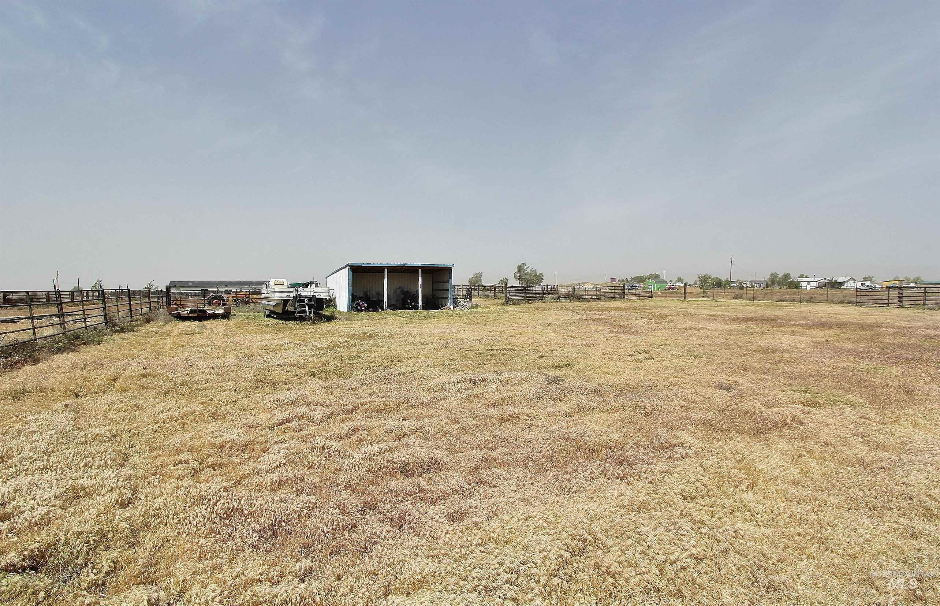 10289 W Desert Duck Ave, Mountain Home, Idaho 83647, 4 Bedrooms, 2 Bathrooms, Residential For Sale, Price $440,000,MLS 98986847