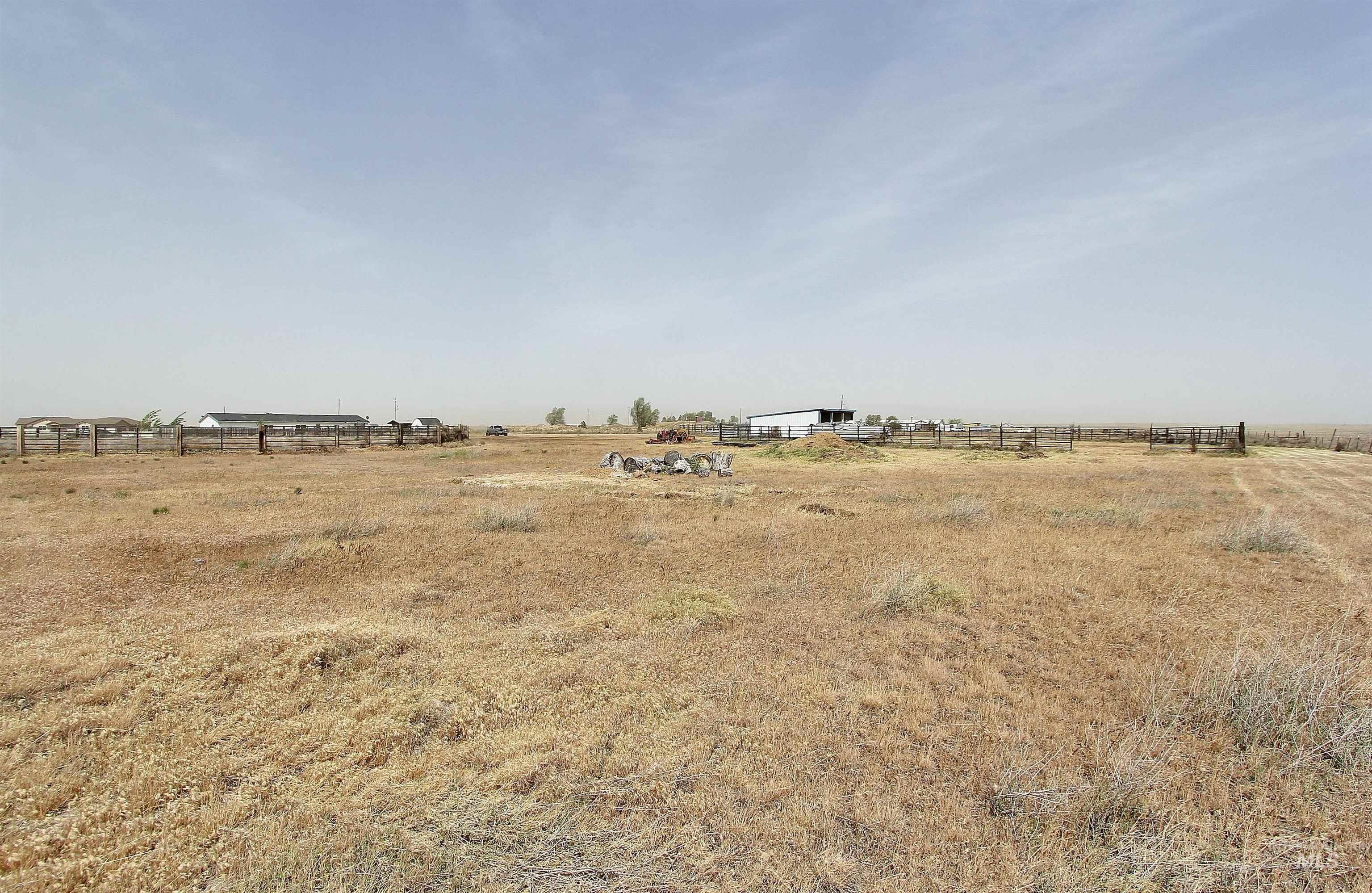 10289 W Desert Duck Ave, Mountain Home, Idaho 83647, 4 Bedrooms, 2 Bathrooms, Residential For Sale, Price $440,000,MLS 98986847